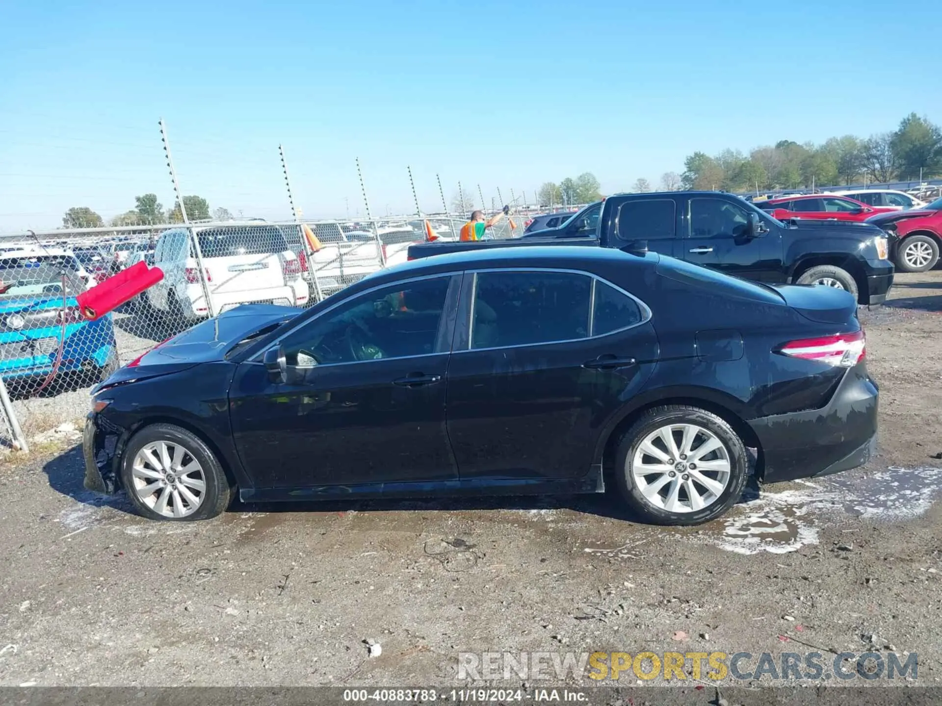 14 fotografías del automóvil dañado 4T1C11AK0LU383267 TOYOTA CAMRY 2020