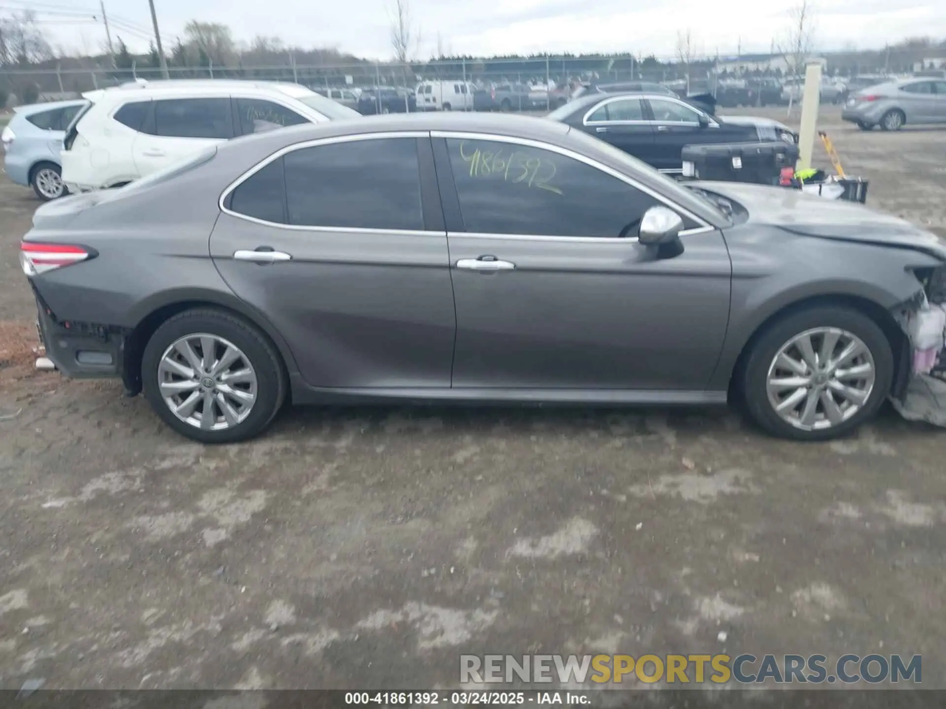 13 fotografías del automóvil dañado 4T1C11AK0LU400052 TOYOTA CAMRY 2020