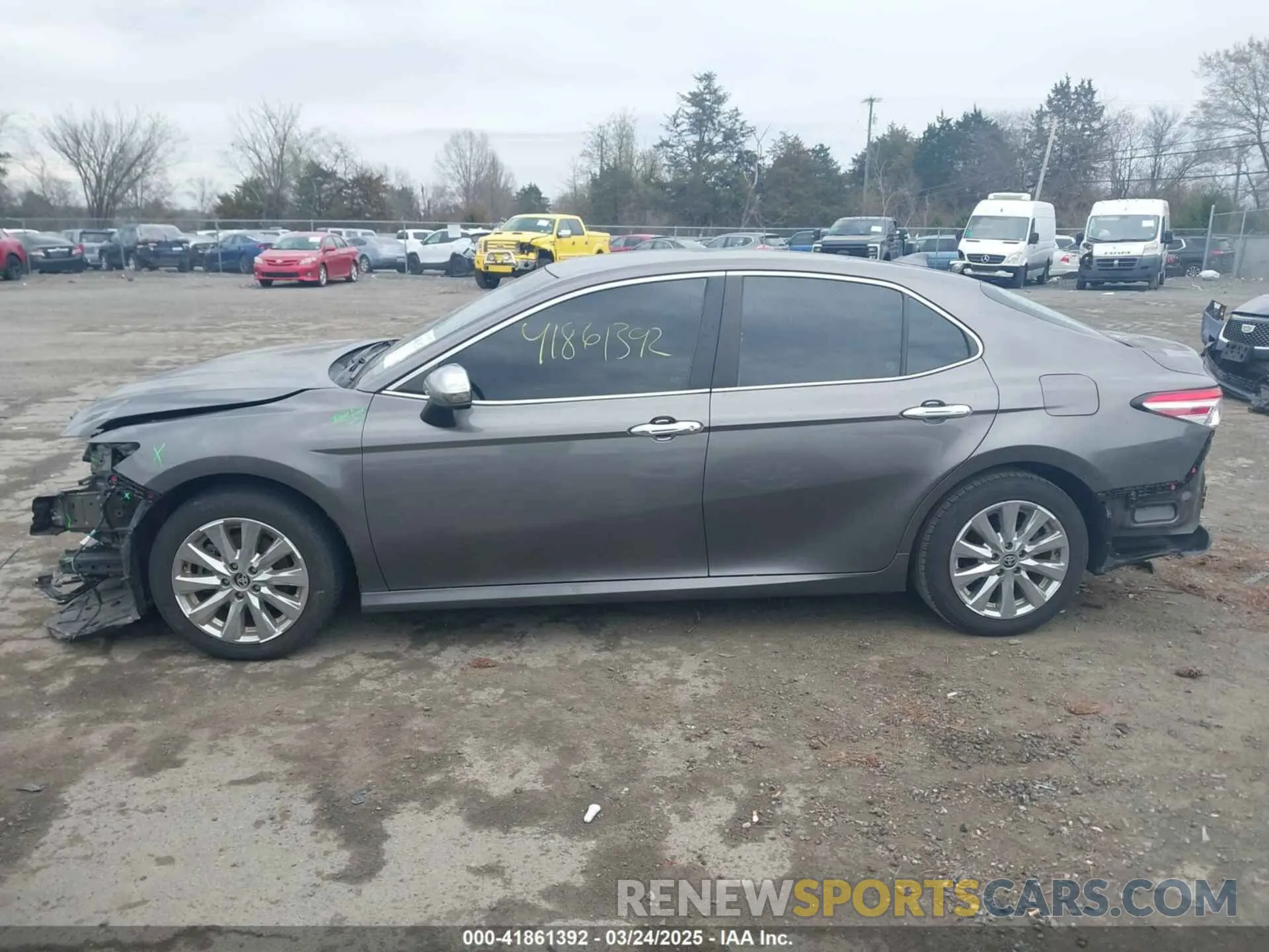 14 fotografías del automóvil dañado 4T1C11AK0LU400052 TOYOTA CAMRY 2020