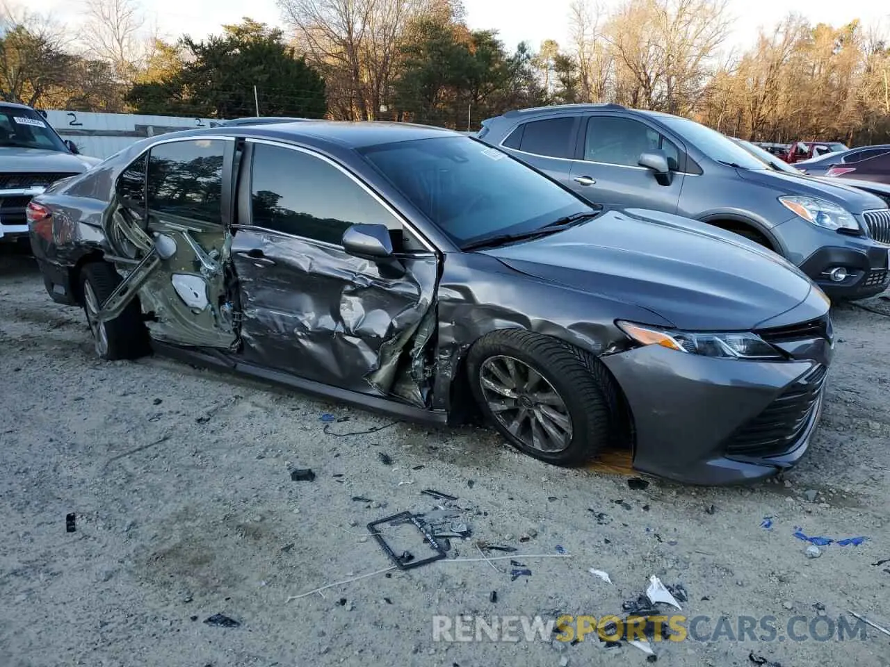 4 fotografías del automóvil dañado 4T1C11AK0LU898592 TOYOTA CAMRY 2020