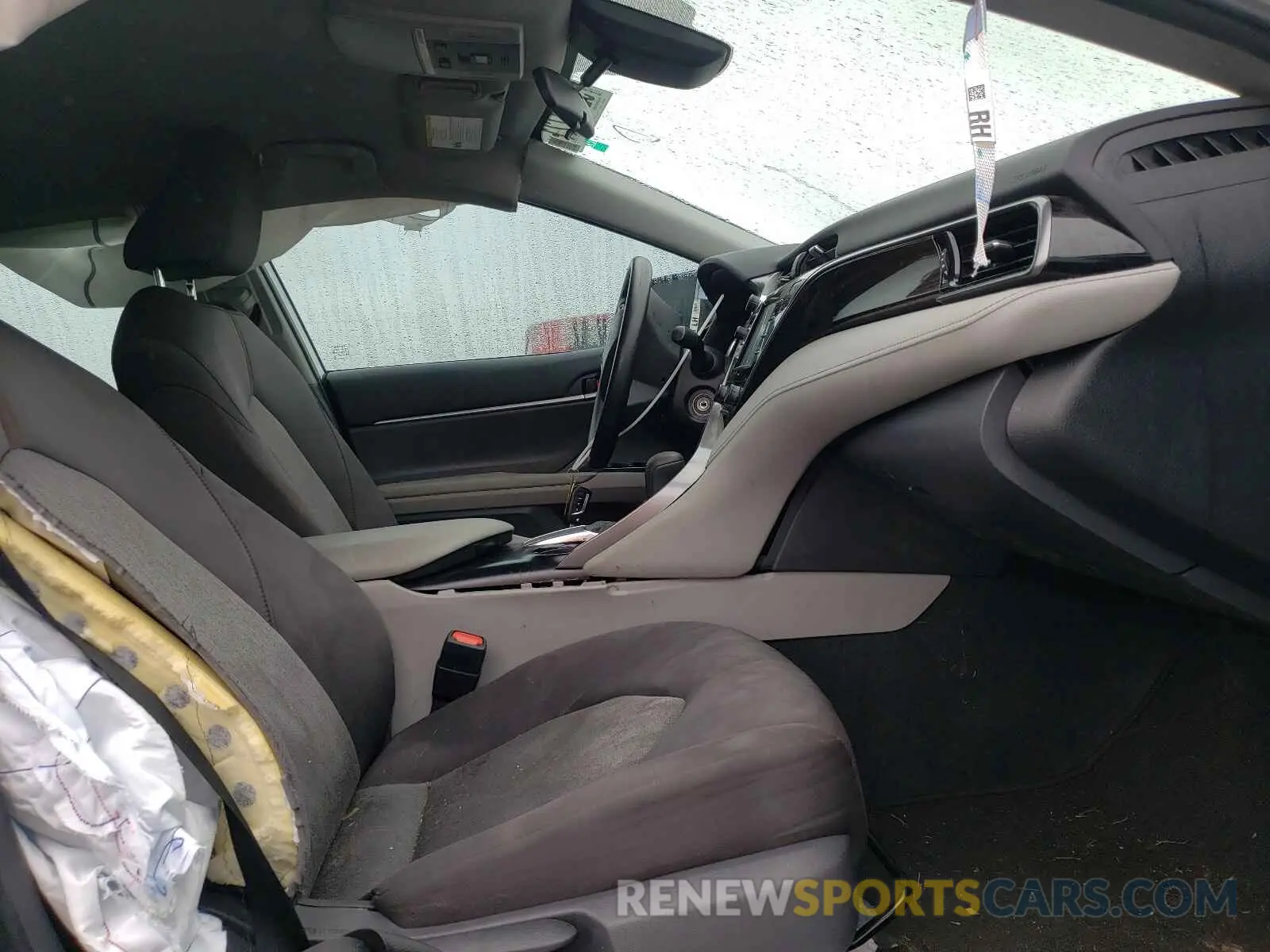 5 fotografías del automóvil dañado 4T1C11AK0LU914113 TOYOTA CAMRY 2020