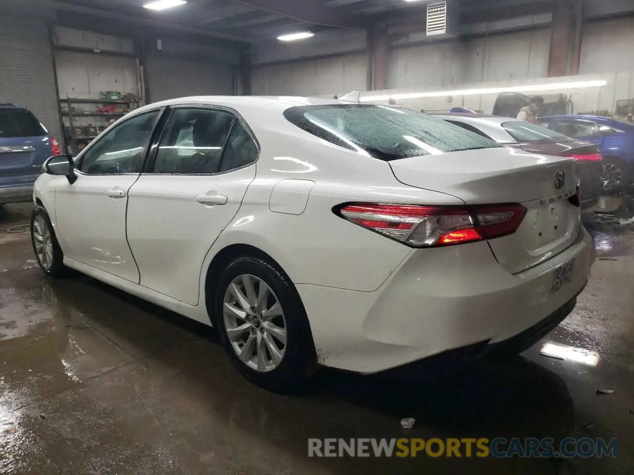 2 fotografías del automóvil dañado 4T1C11AK0LU915391 TOYOTA CAMRY 2020