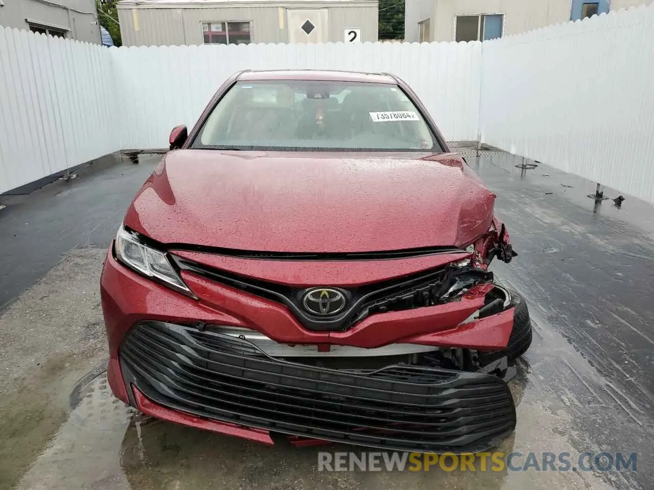 5 fotografías del automóvil dañado 4T1C11AK0LU940663 TOYOTA CAMRY 2020