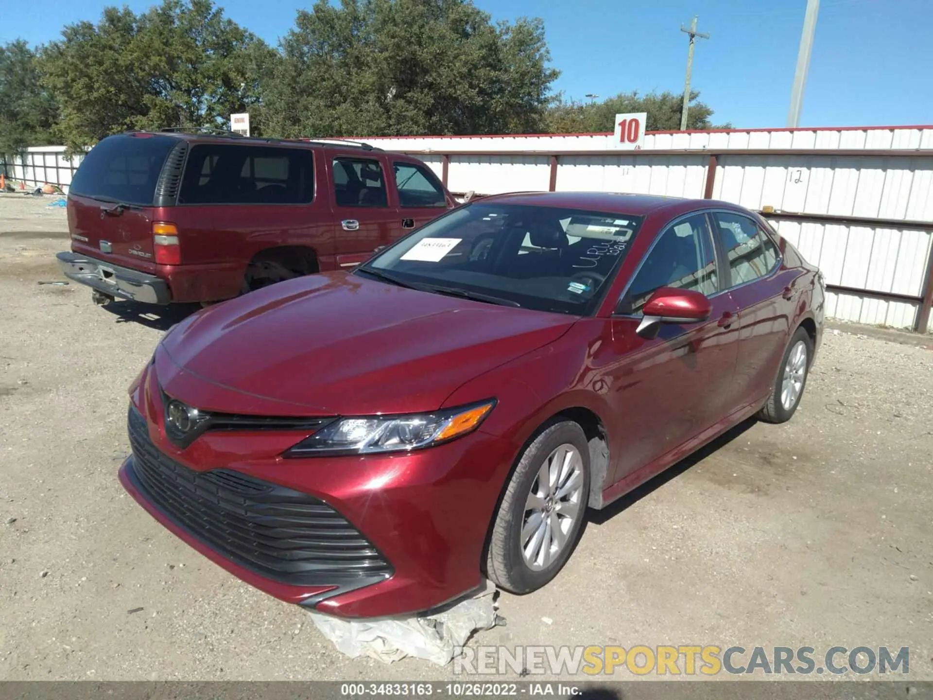 2 fotografías del automóvil dañado 4T1C11AK0LU941974 TOYOTA CAMRY 2020
