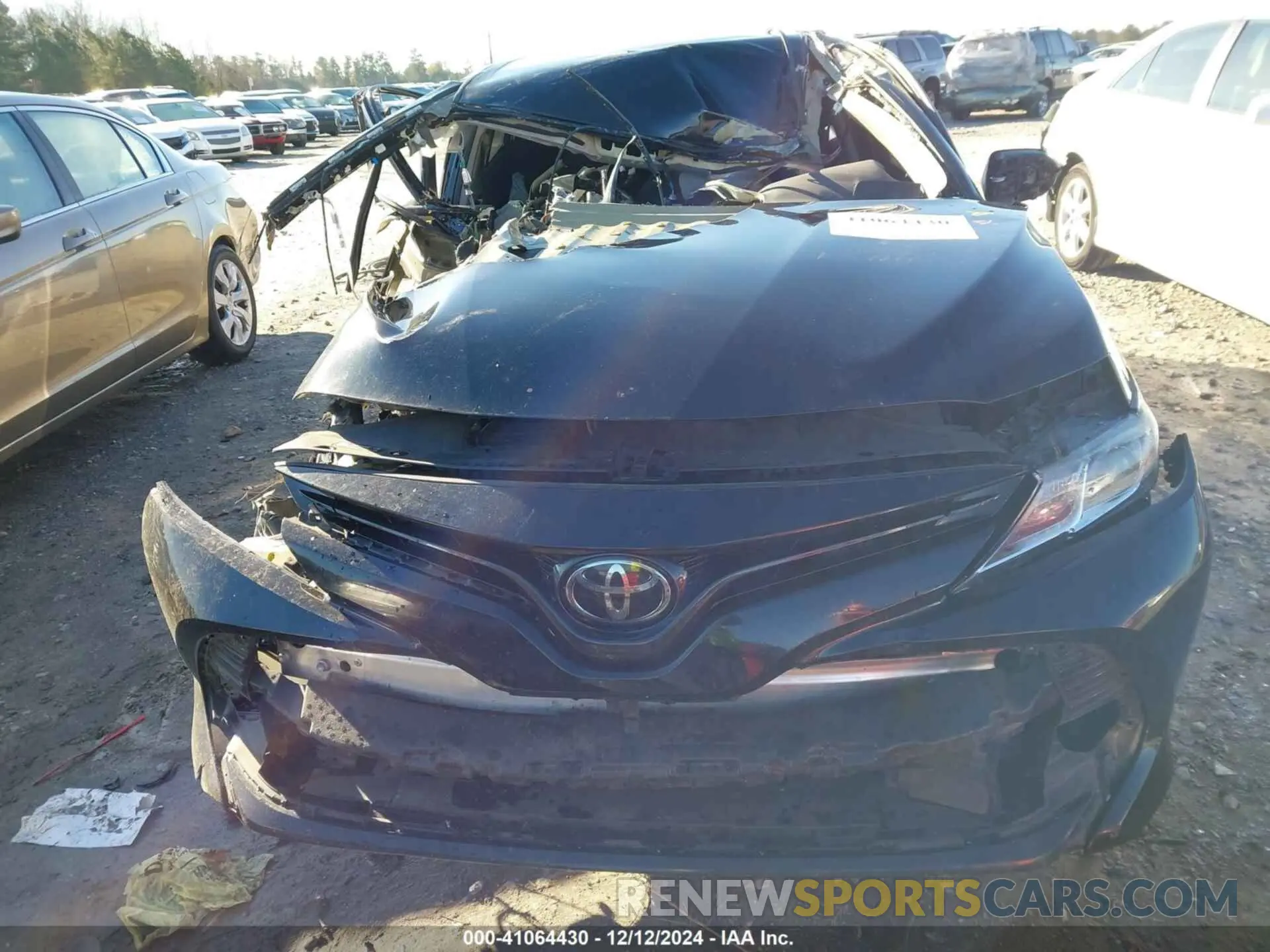 19 fotografías del automóvil dañado 4T1C11AK0LU956538 TOYOTA CAMRY 2020