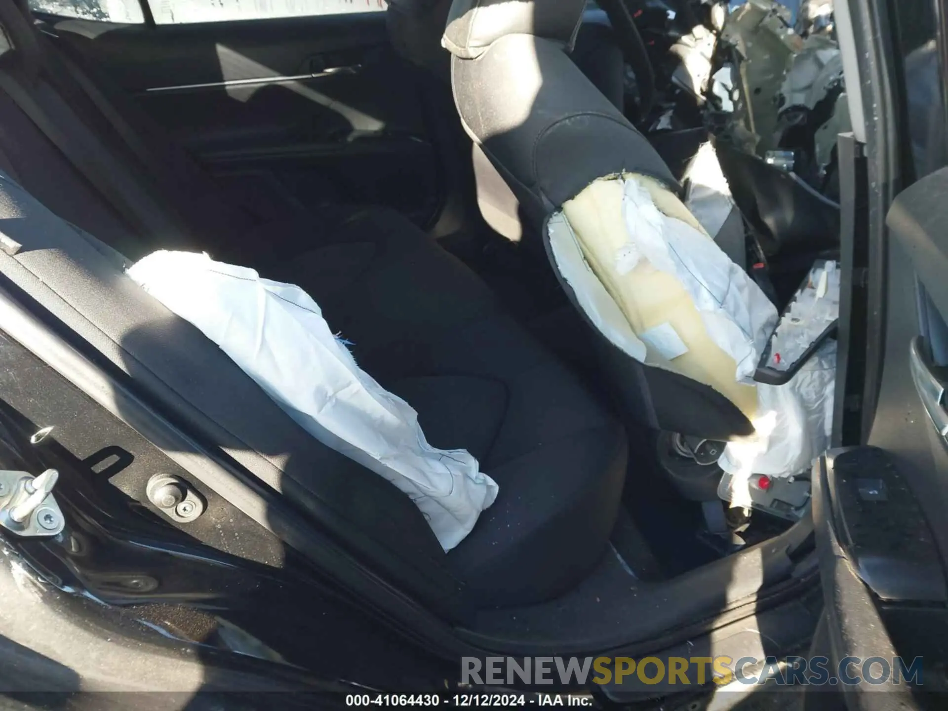8 fotografías del automóvil dañado 4T1C11AK0LU956538 TOYOTA CAMRY 2020