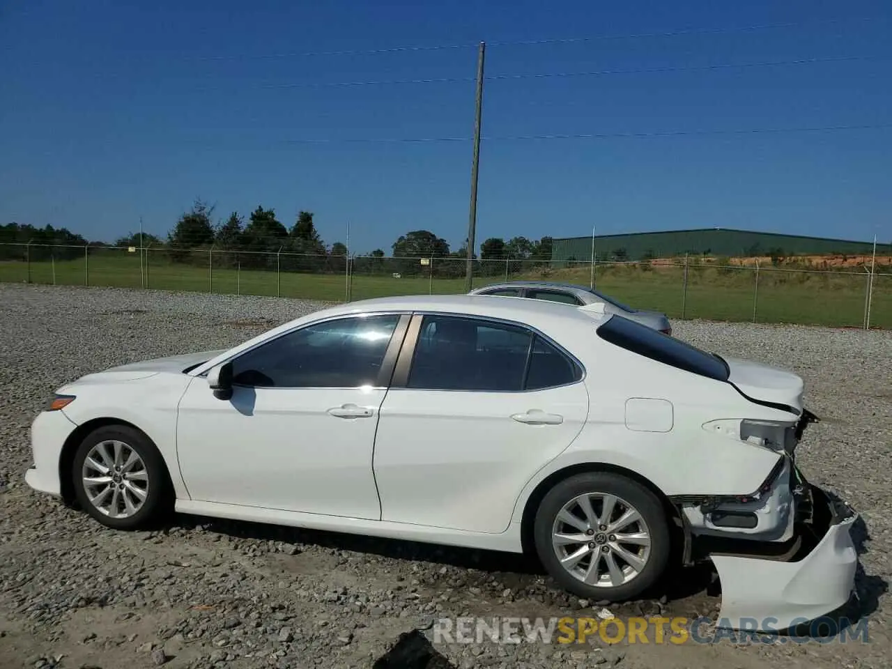 2 fotografías del automóvil dañado 4T1C11AK0LU983187 TOYOTA CAMRY 2020