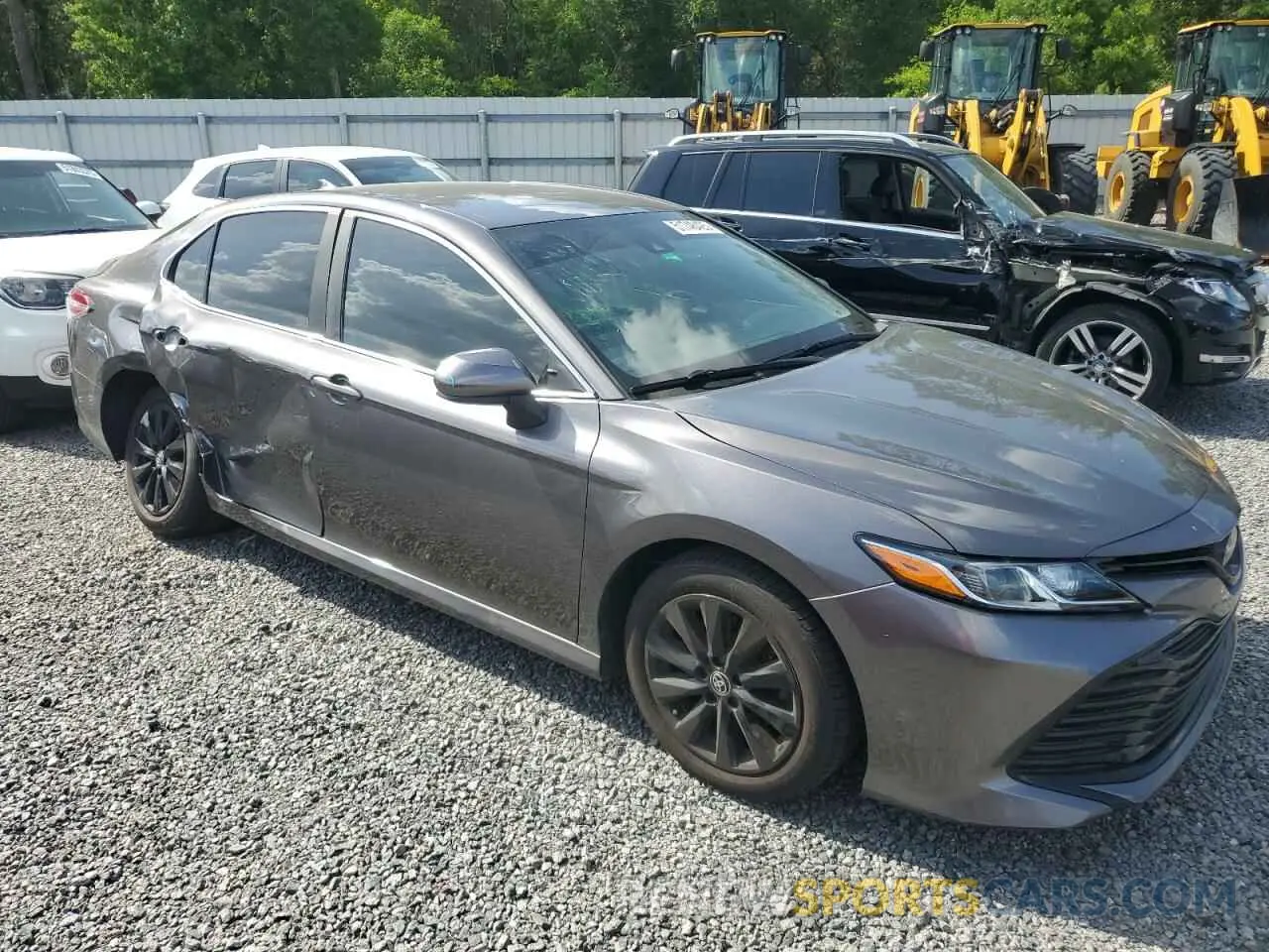 4 fotografías del automóvil dañado 4T1C11AK0LU994982 TOYOTA CAMRY 2020