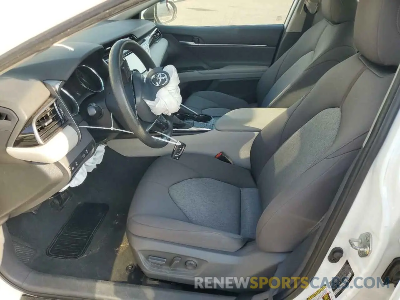 7 fotografías del automóvil dañado 4T1C11AK1LU343828 TOYOTA CAMRY 2020