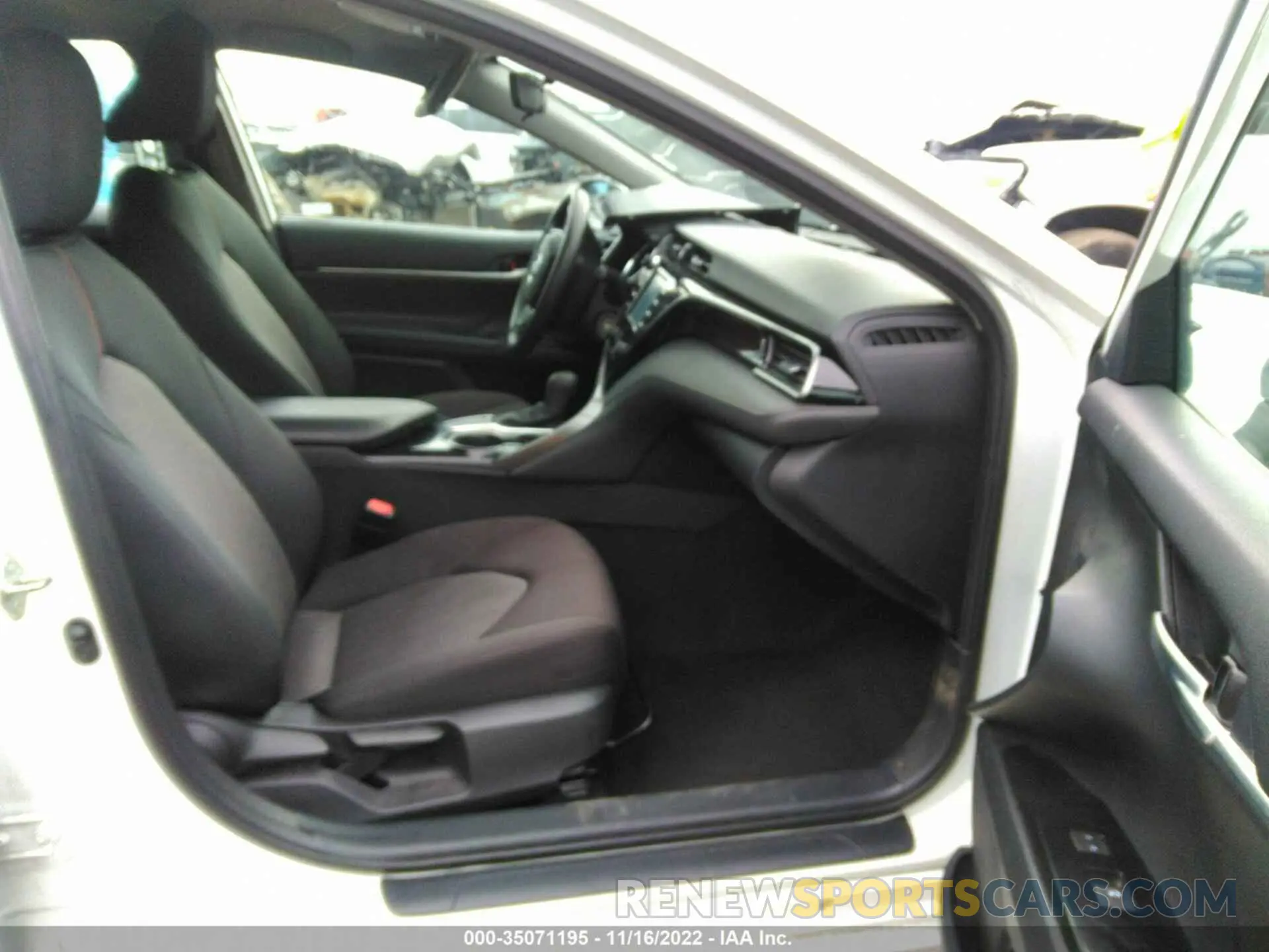 5 fotografías del automóvil dañado 4T1C11AK1LU358264 TOYOTA CAMRY 2020