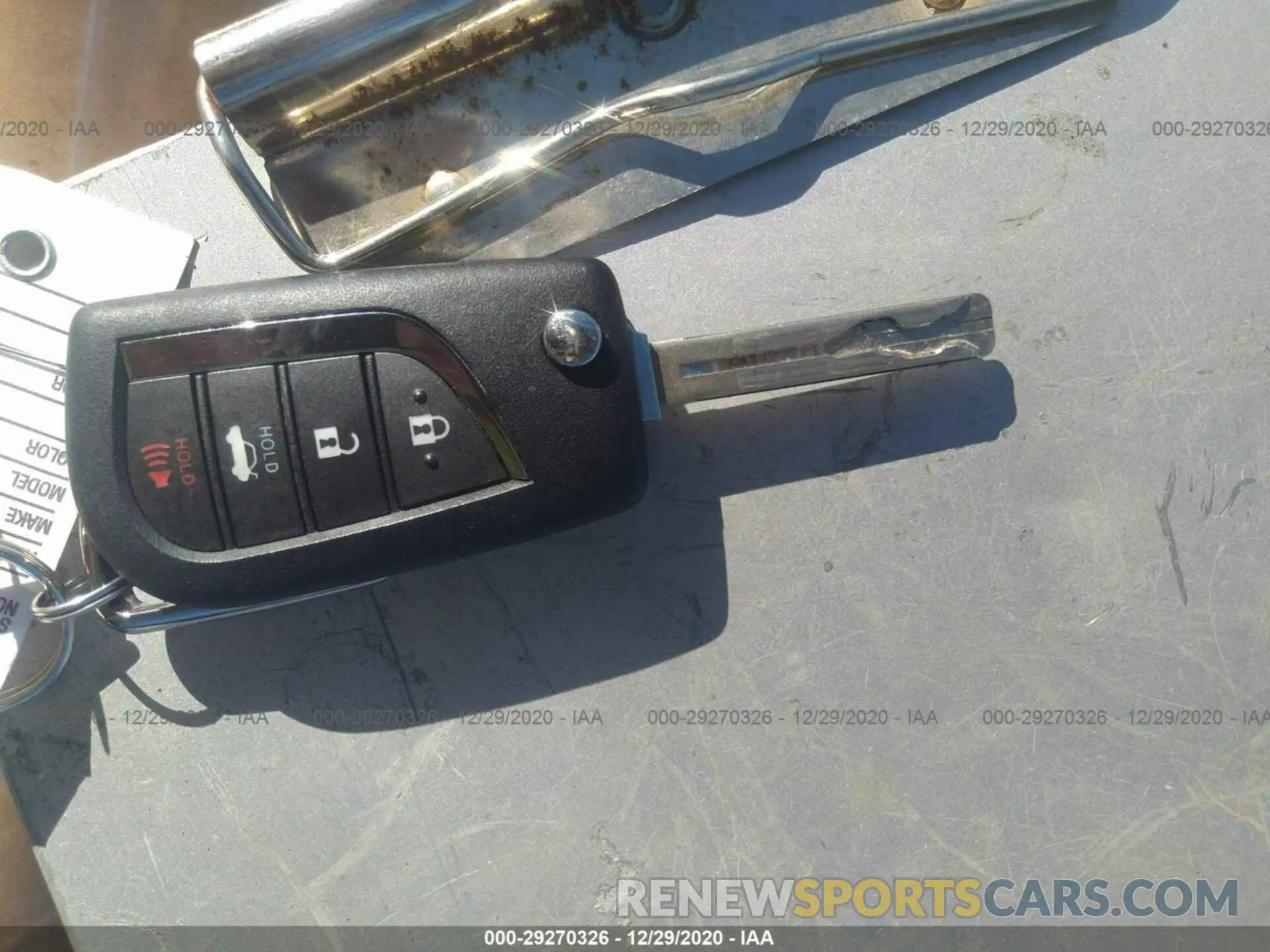 11 fotografías del automóvil dañado 4T1C11AK1LU378479 TOYOTA CAMRY 2020