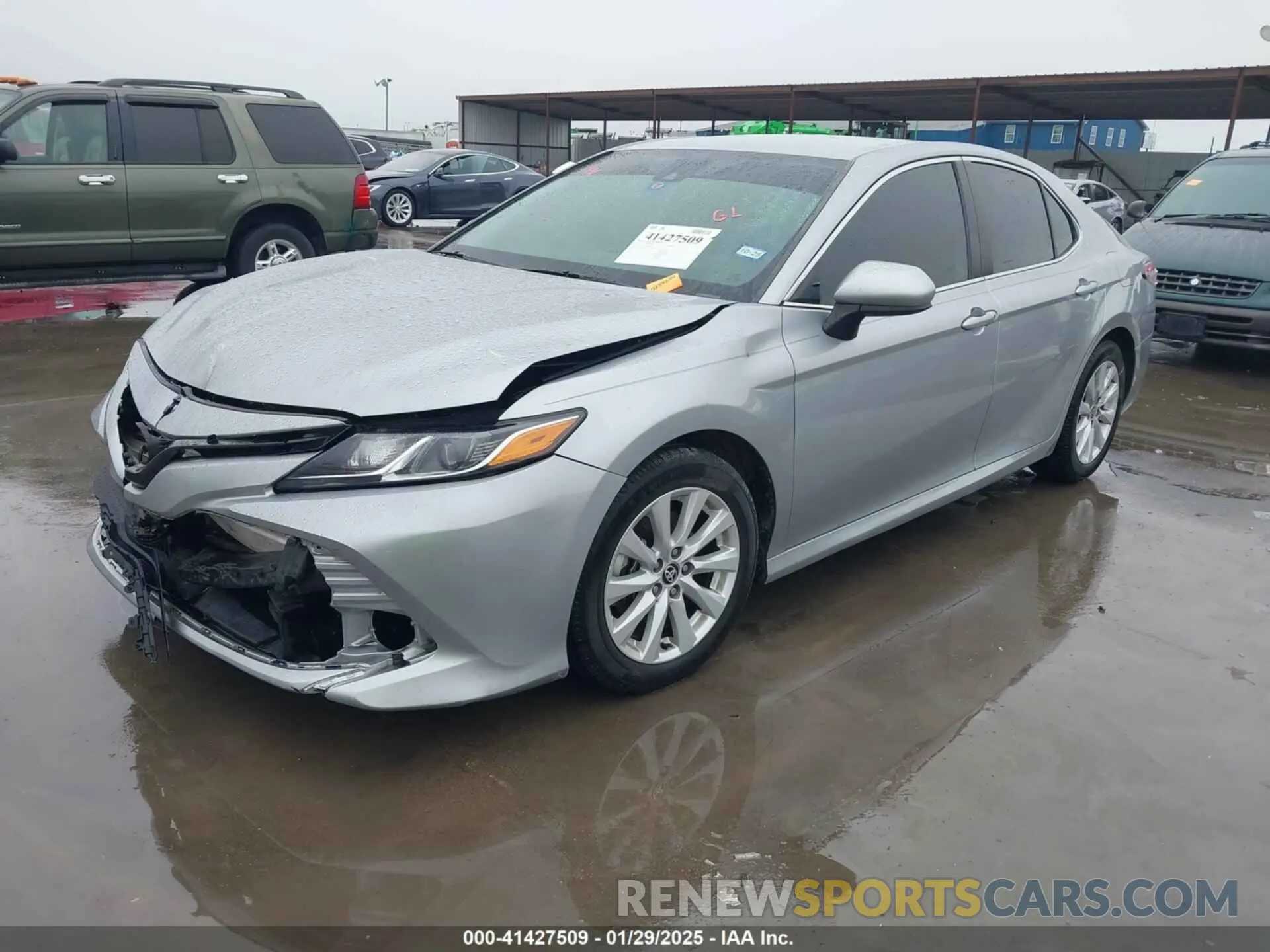 2 fotografías del automóvil dañado 4T1C11AK1LU382855 TOYOTA CAMRY 2020