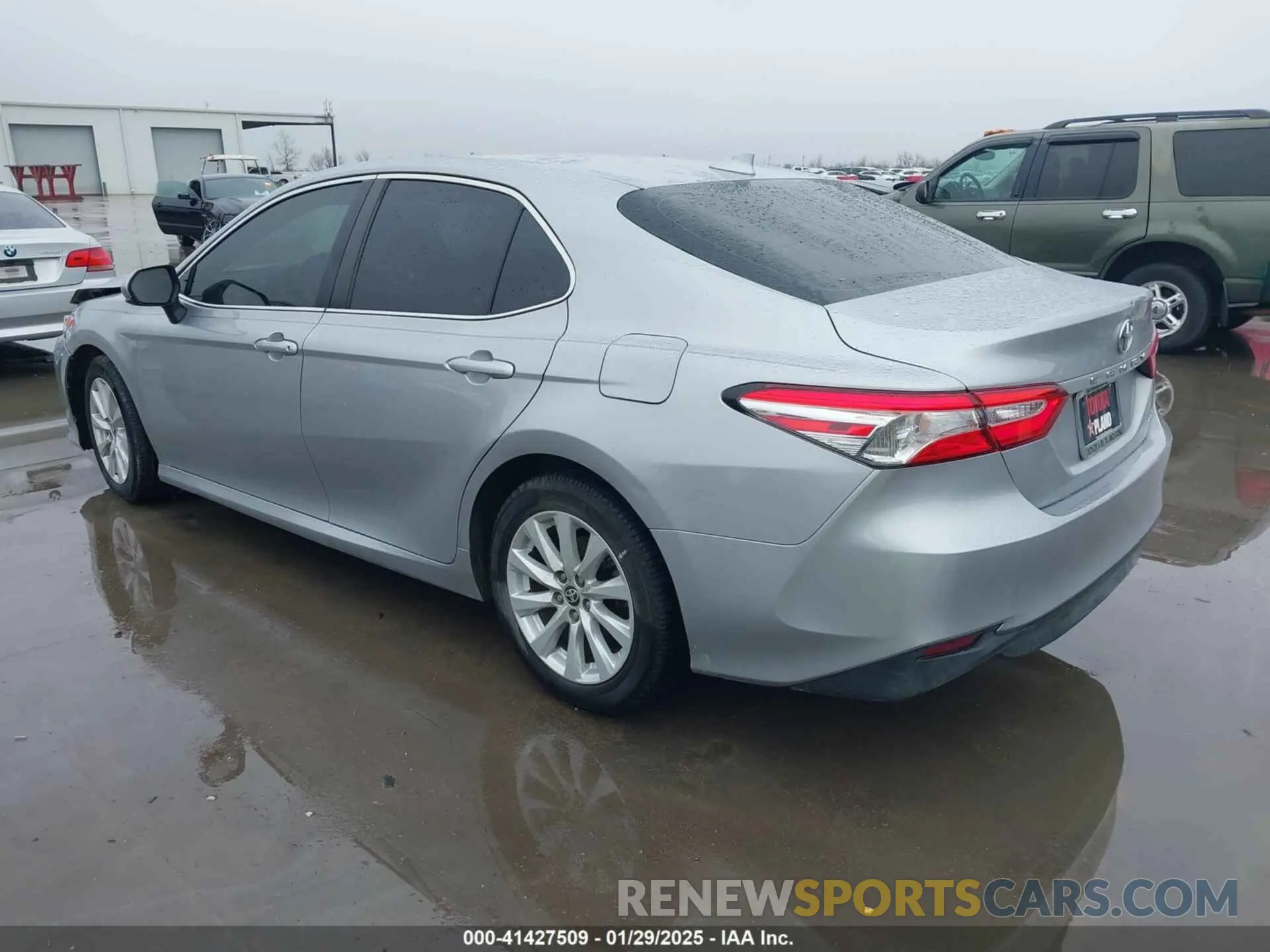 3 fotografías del automóvil dañado 4T1C11AK1LU382855 TOYOTA CAMRY 2020