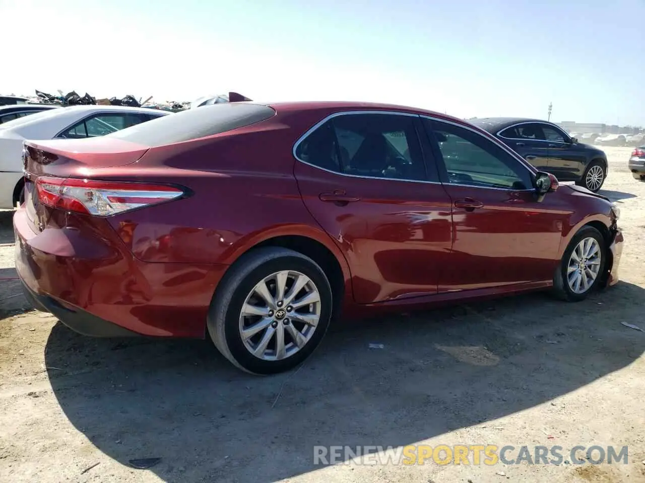 3 fotografías del automóvil dañado 4T1C11AK1LU399395 TOYOTA CAMRY 2020