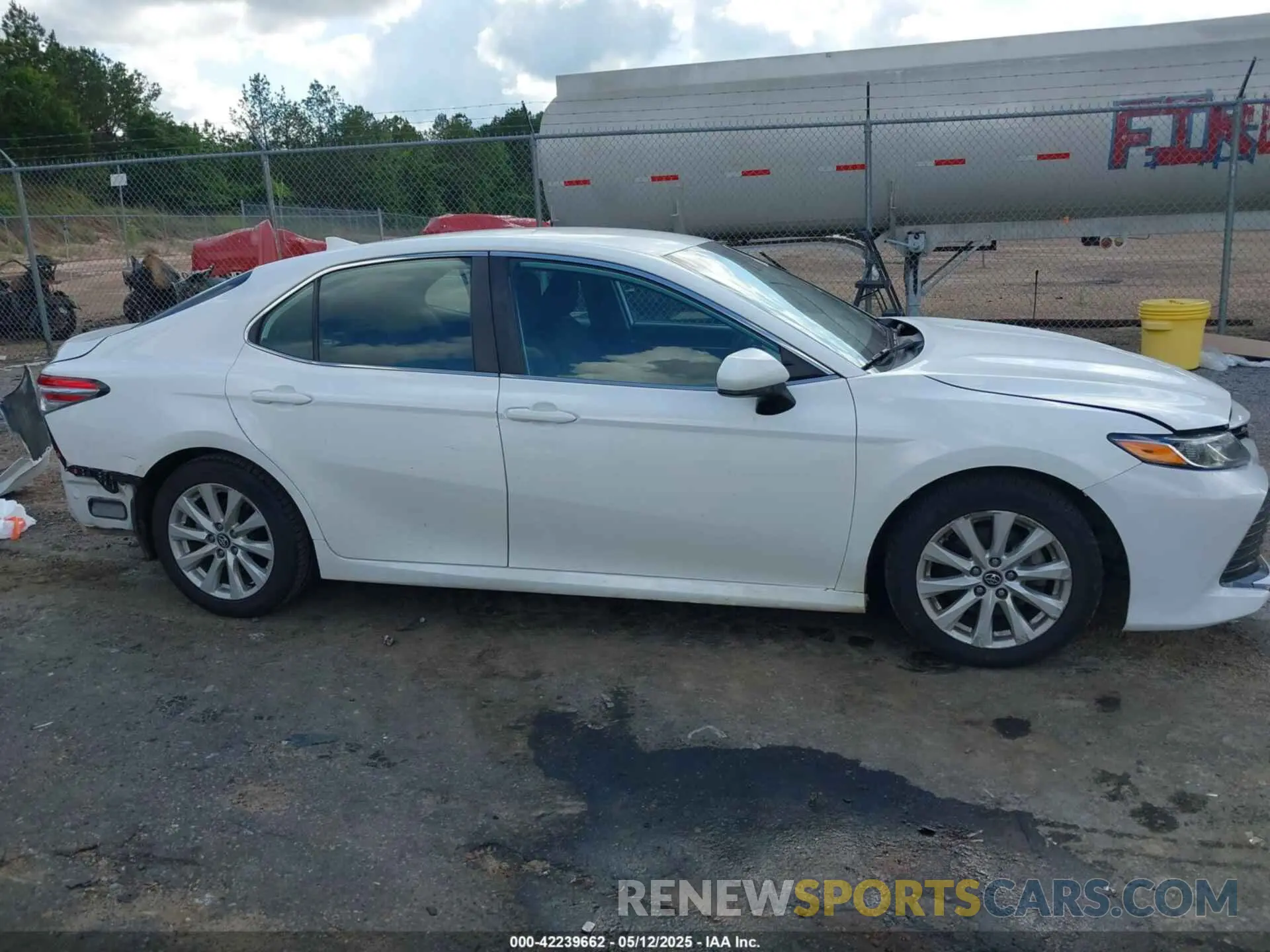 14 fotografías del automóvil dañado 4T1C11AK1LU916520 TOYOTA CAMRY 2020