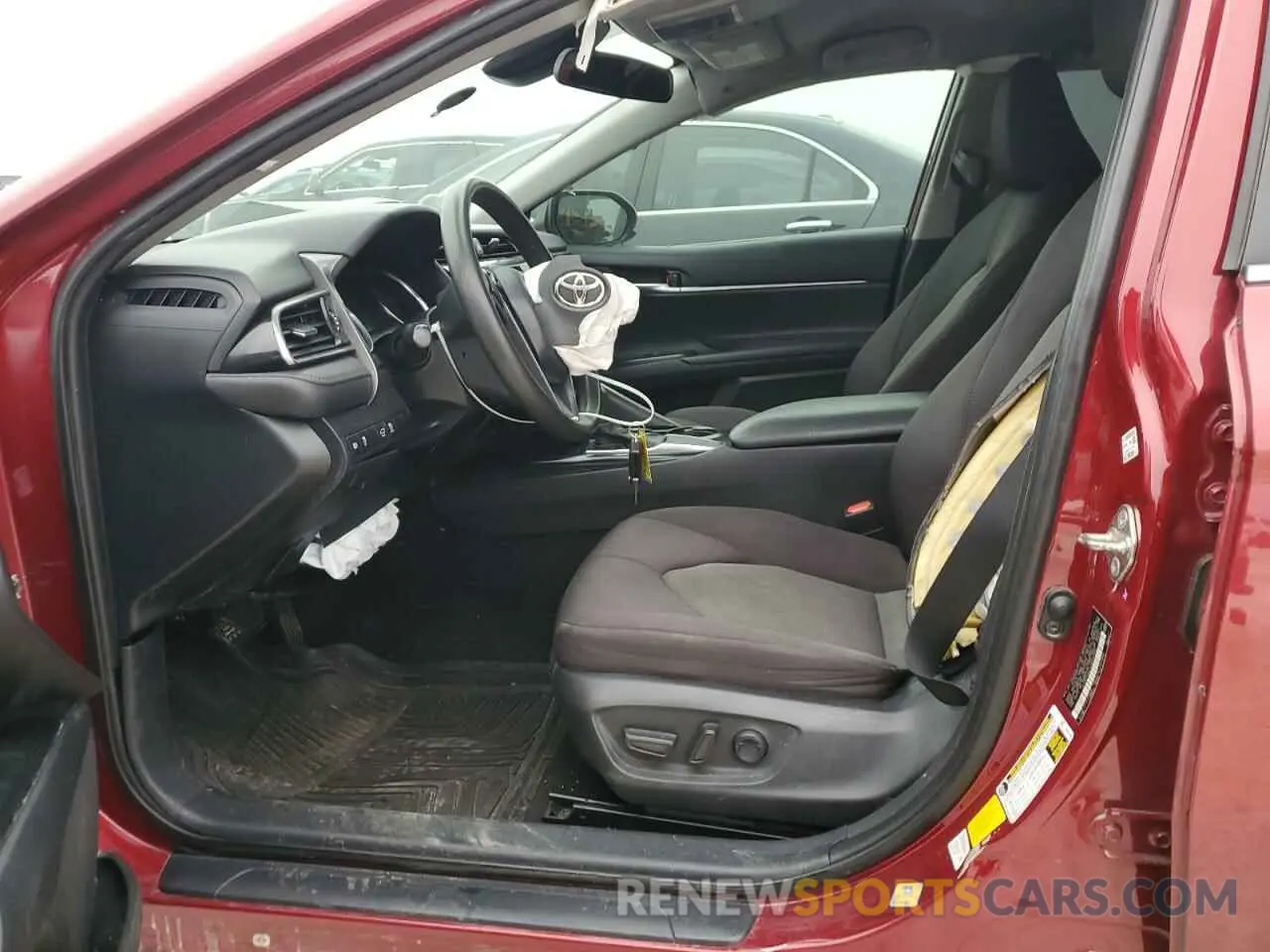 7 fotografías del automóvil dañado 4T1C11AK1LU938758 TOYOTA CAMRY 2020
