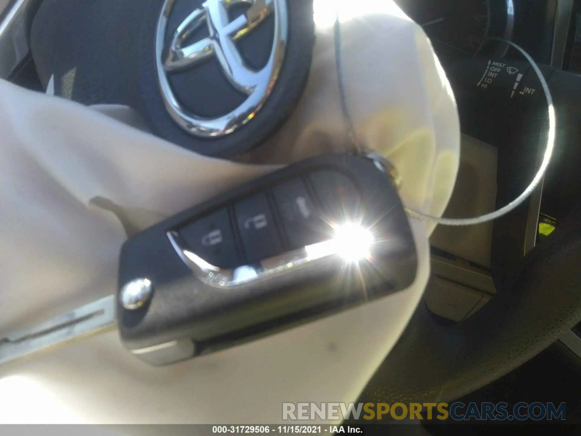 11 fotografías del automóvil dañado 4T1C11AK1LU980282 TOYOTA CAMRY 2020