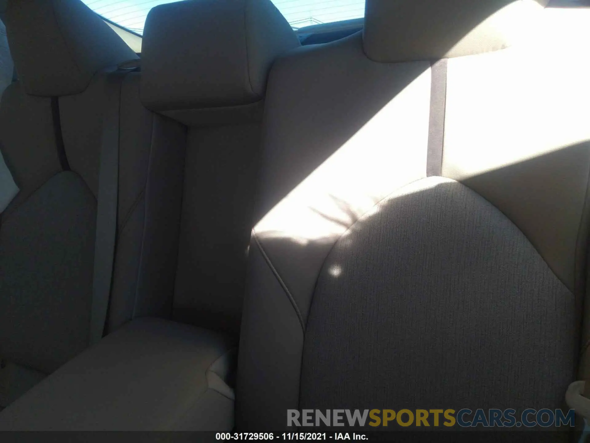 8 fotografías del automóvil dañado 4T1C11AK1LU980282 TOYOTA CAMRY 2020