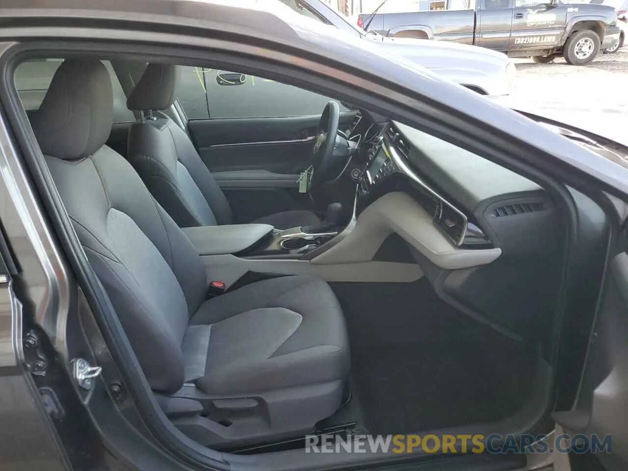 5 fotografías del automóvil dañado 4T1C11AK1LU986292 TOYOTA CAMRY 2020