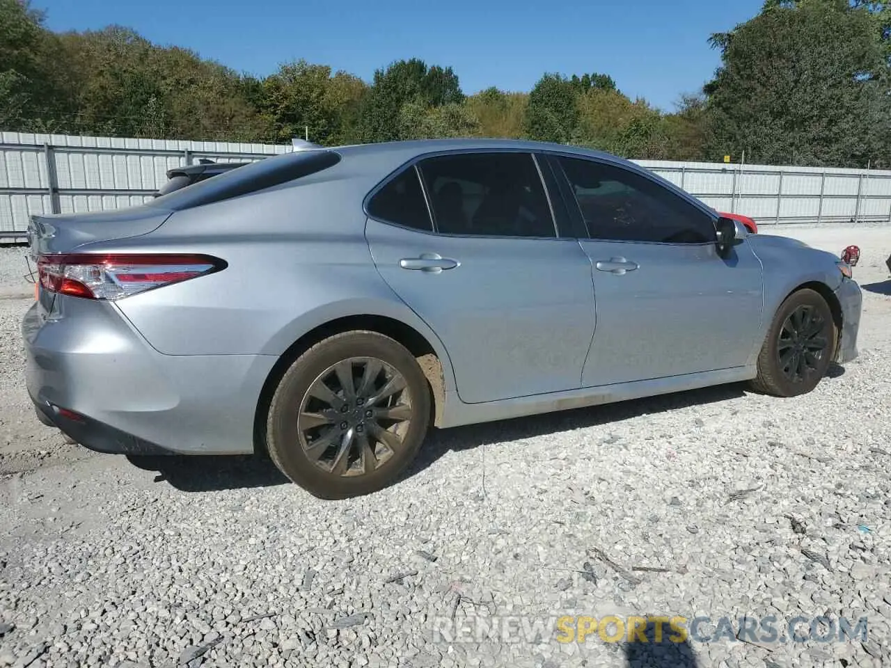 3 fotografías del automóvil dañado 4T1C11AK2LU330313 TOYOTA CAMRY 2020