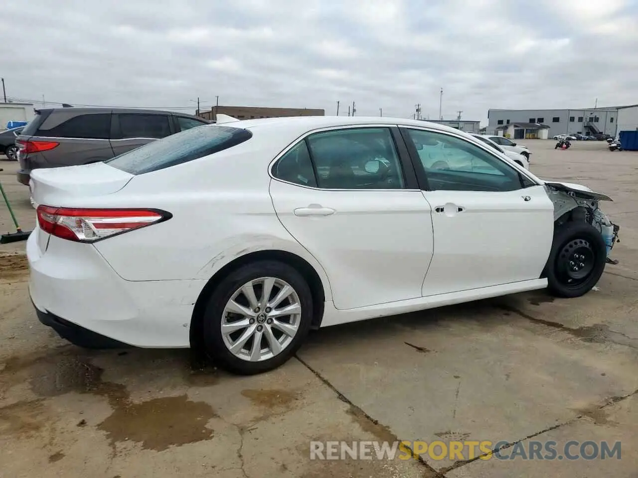 3 fotografías del automóvil dañado 4T1C11AK2LU361030 TOYOTA CAMRY 2020