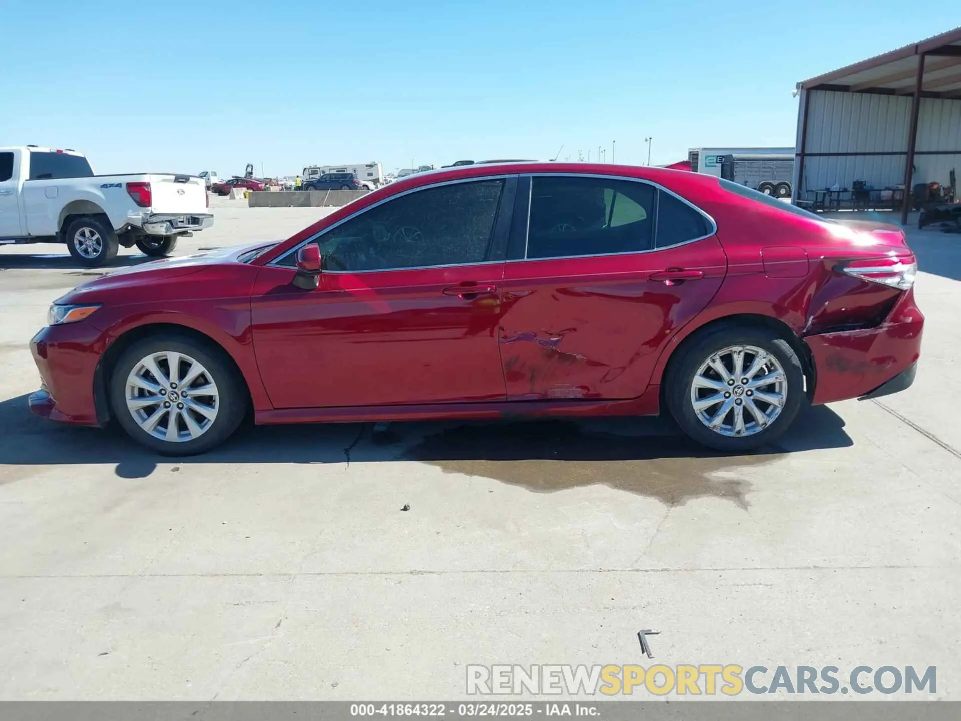 14 fotografías del automóvil dañado 4T1C11AK2LU366132 TOYOTA CAMRY 2020