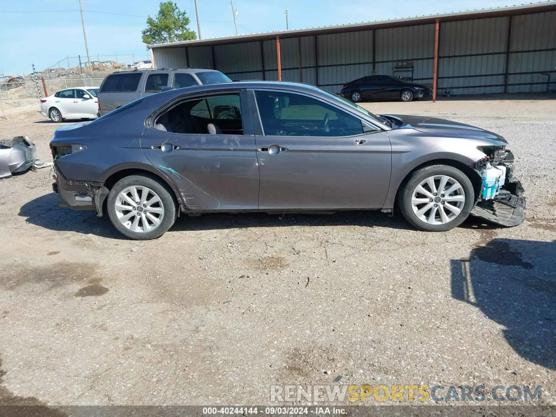 14 fotografías del automóvil dañado 4T1C11AK2LU366471 TOYOTA CAMRY 2020