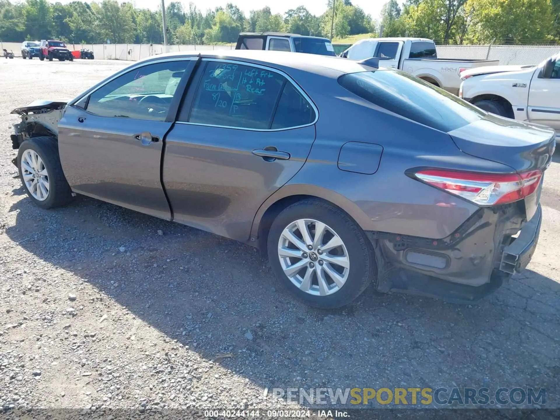 3 fotografías del automóvil dañado 4T1C11AK2LU366471 TOYOTA CAMRY 2020