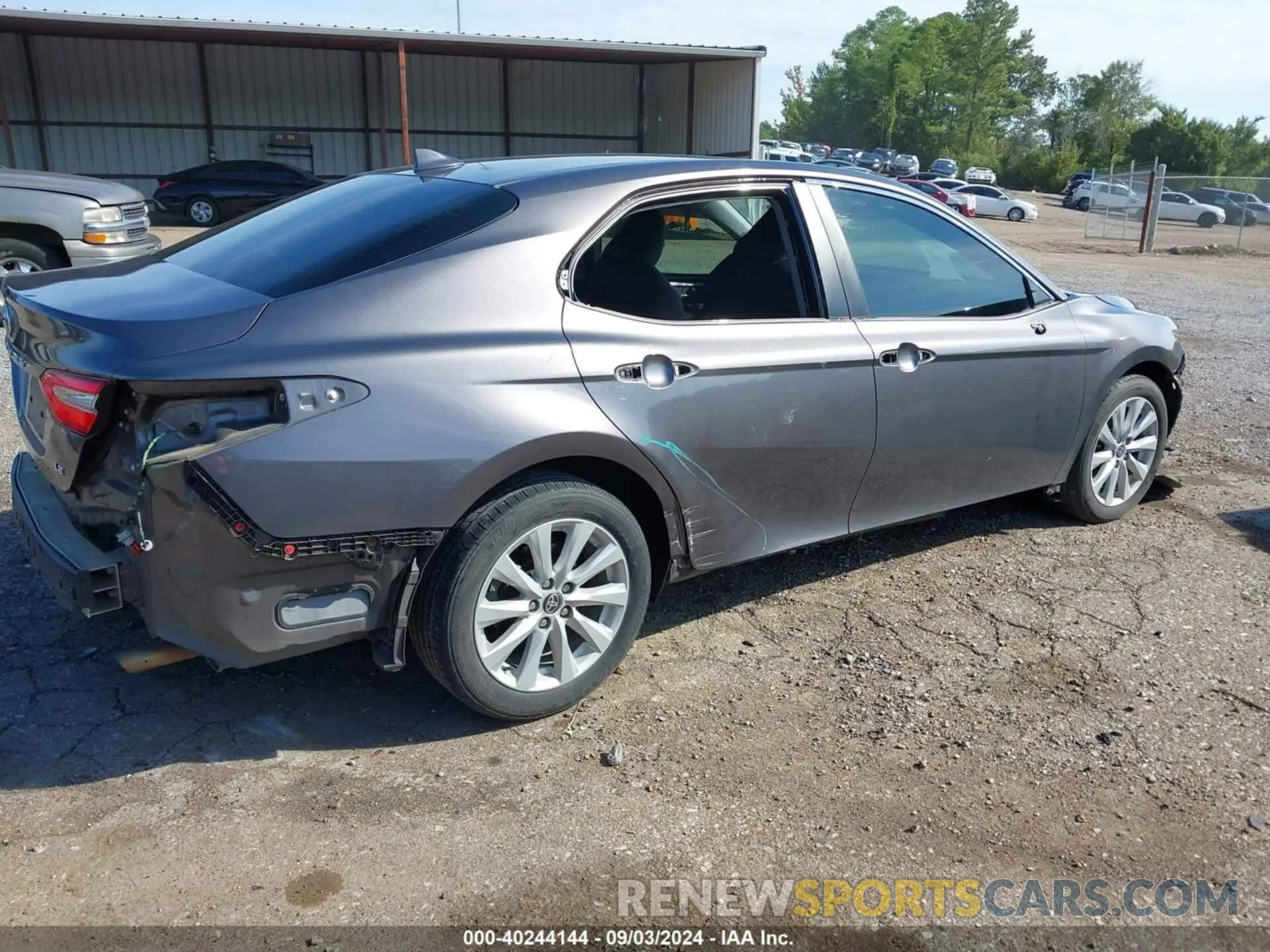 4 fotografías del automóvil dañado 4T1C11AK2LU366471 TOYOTA CAMRY 2020