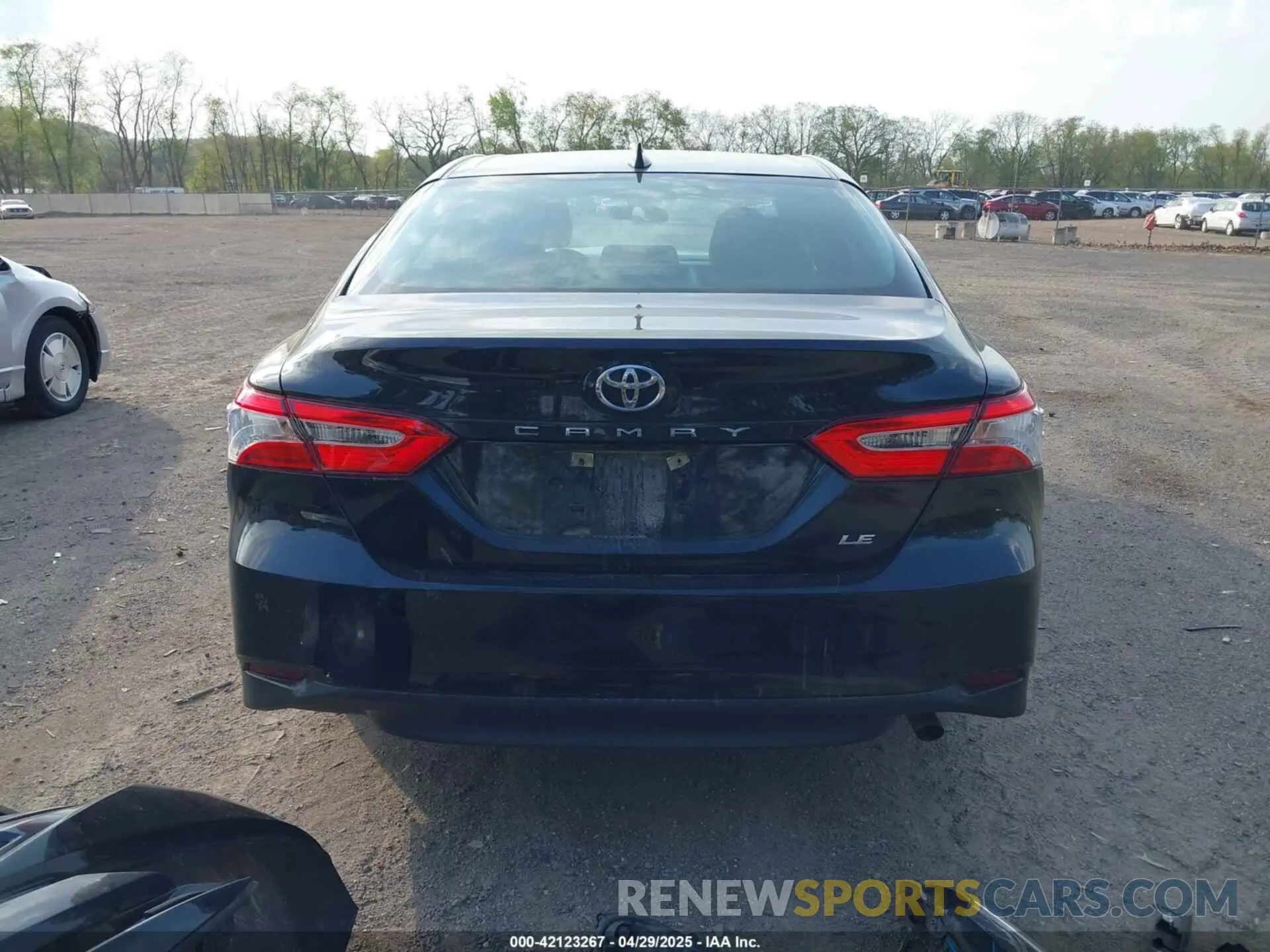 17 fotografías del automóvil dañado 4T1C11AK2LU393699 TOYOTA CAMRY 2020
