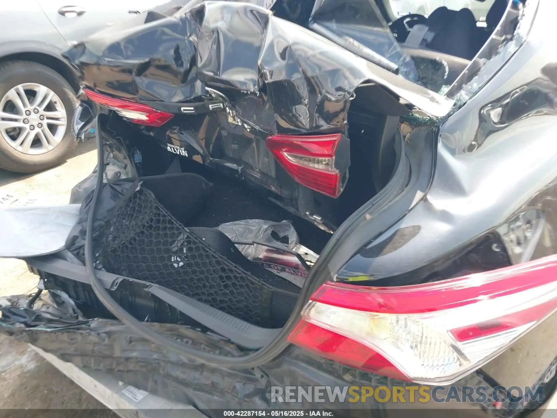 12 fotografías del automóvil dañado 4T1C11AK2LU873340 TOYOTA CAMRY 2020