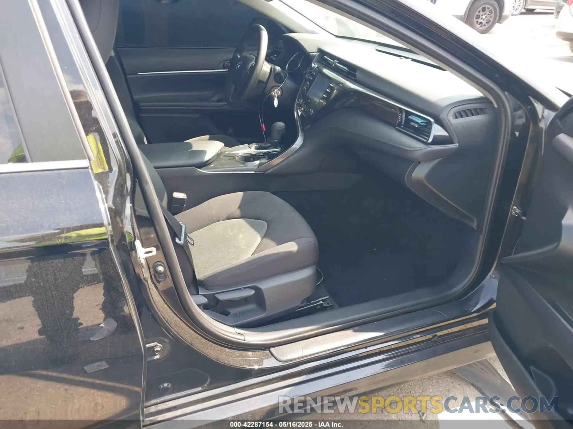 5 fotografías del automóvil dañado 4T1C11AK2LU873340 TOYOTA CAMRY 2020