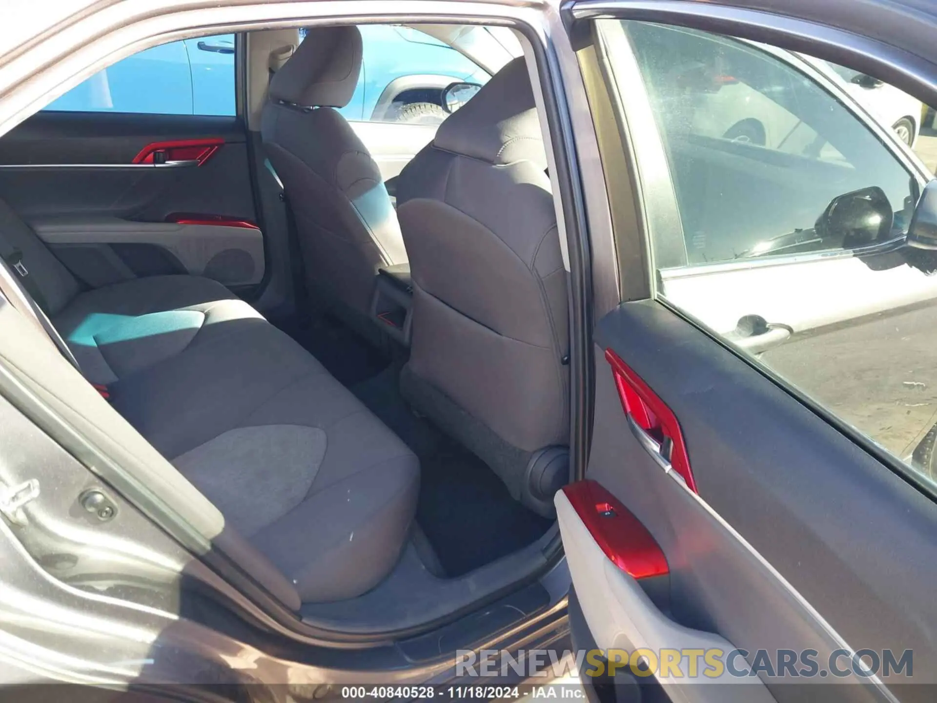 8 fotografías del automóvil dañado 4T1C11AK2LU934749 TOYOTA CAMRY 2020