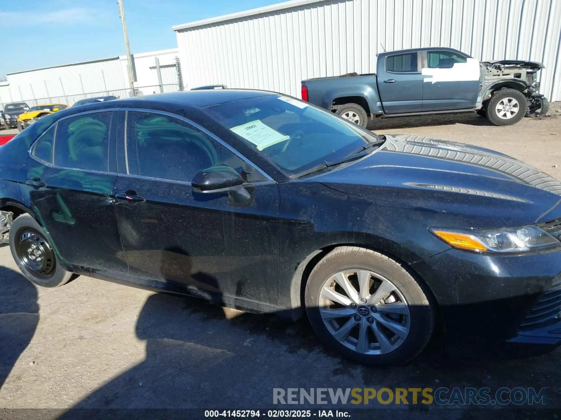 14 fotografías del automóvil dañado 4T1C11AK2LU945167 TOYOTA CAMRY 2020