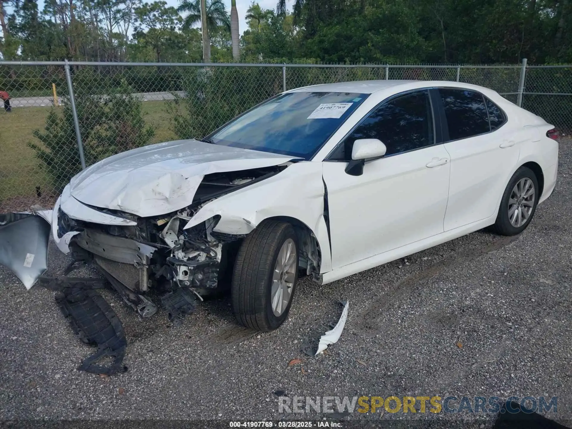2 fotografías del automóvil dañado 4T1C11AK2LU950854 TOYOTA CAMRY 2020