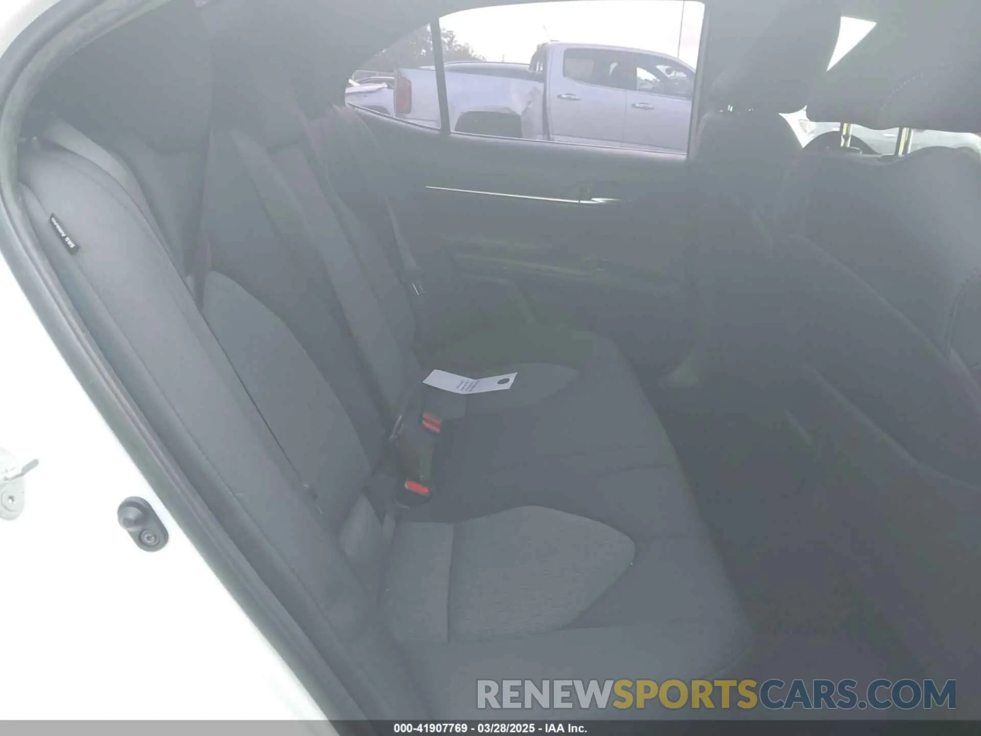 8 fotografías del automóvil dañado 4T1C11AK2LU950854 TOYOTA CAMRY 2020