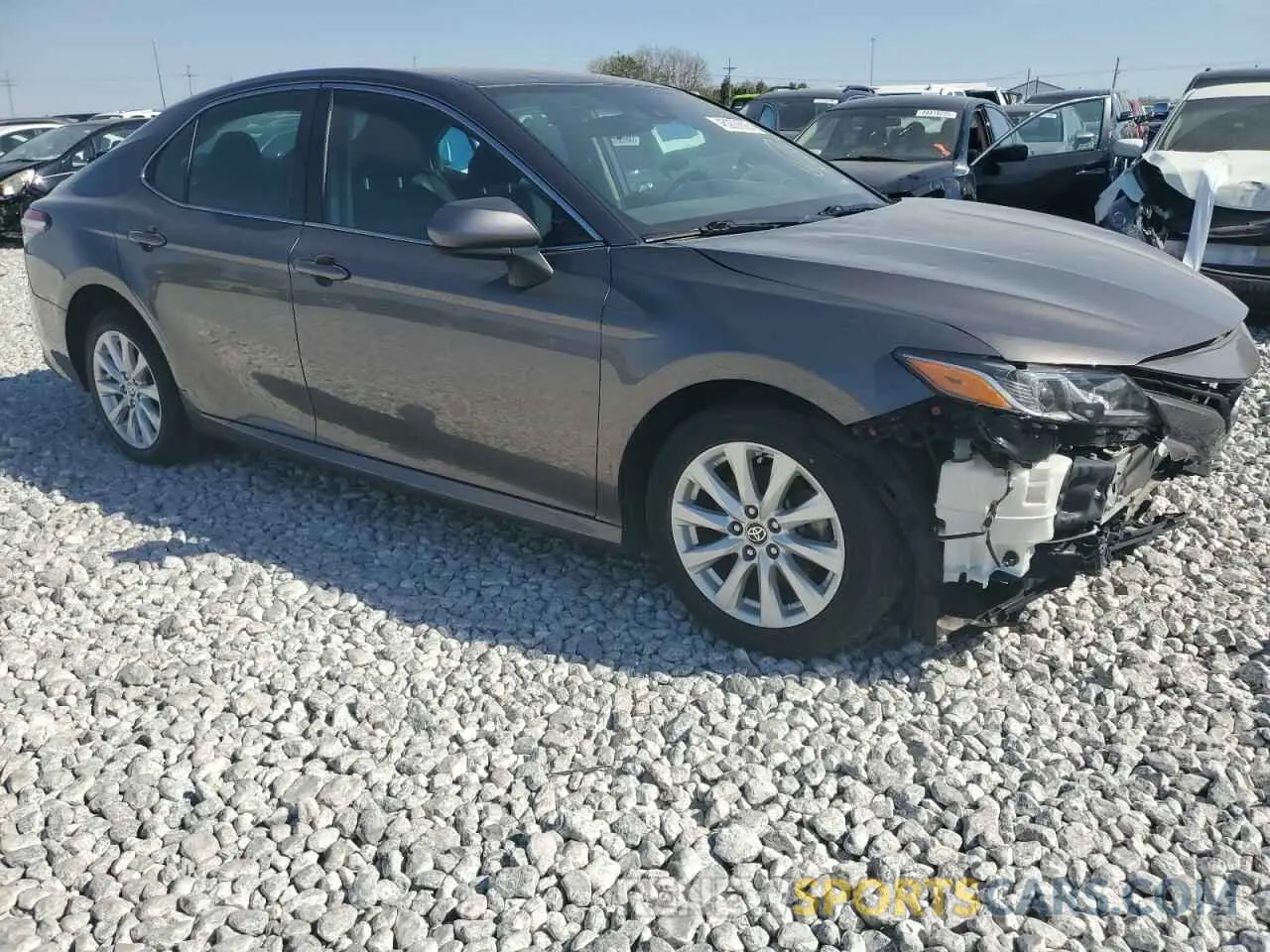 4 fotografías del automóvil dañado 4T1C11AK2LU975561 TOYOTA CAMRY 2020