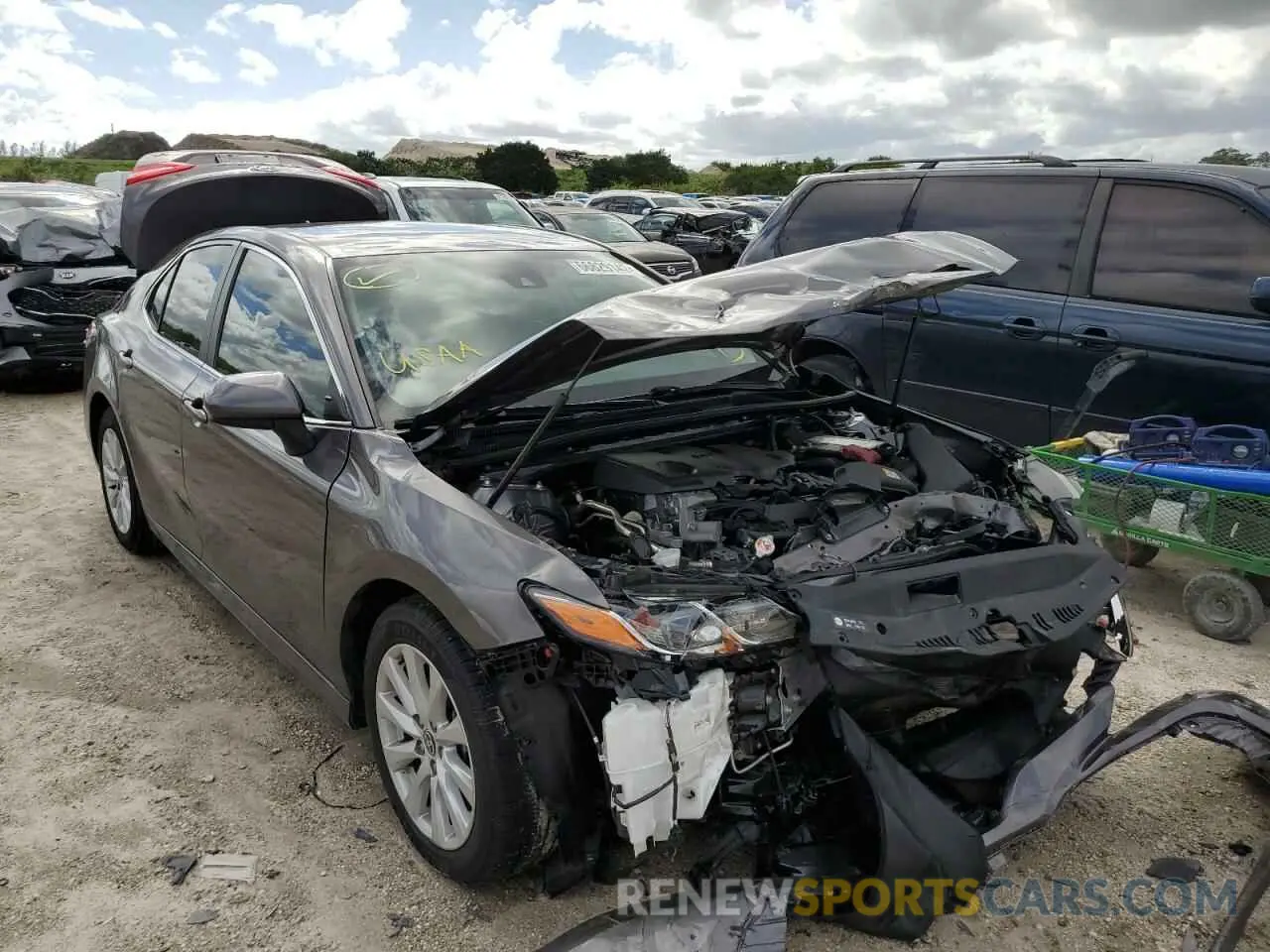 1 fotografías del automóvil dañado 4T1C11AK2LU980310 TOYOTA CAMRY 2020