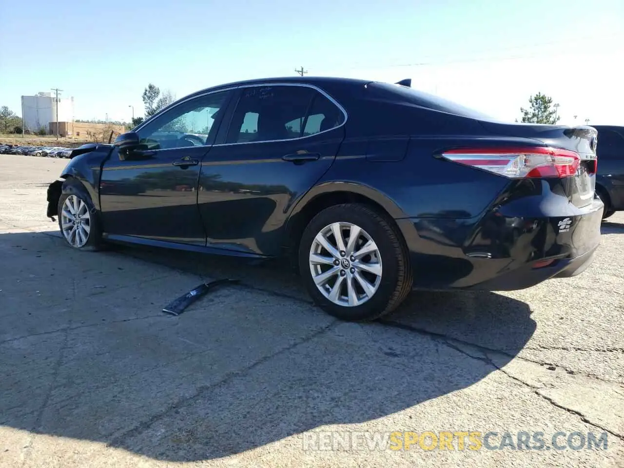 2 fotografías del automóvil dañado 4T1C11AK2LU994384 TOYOTA CAMRY 2020