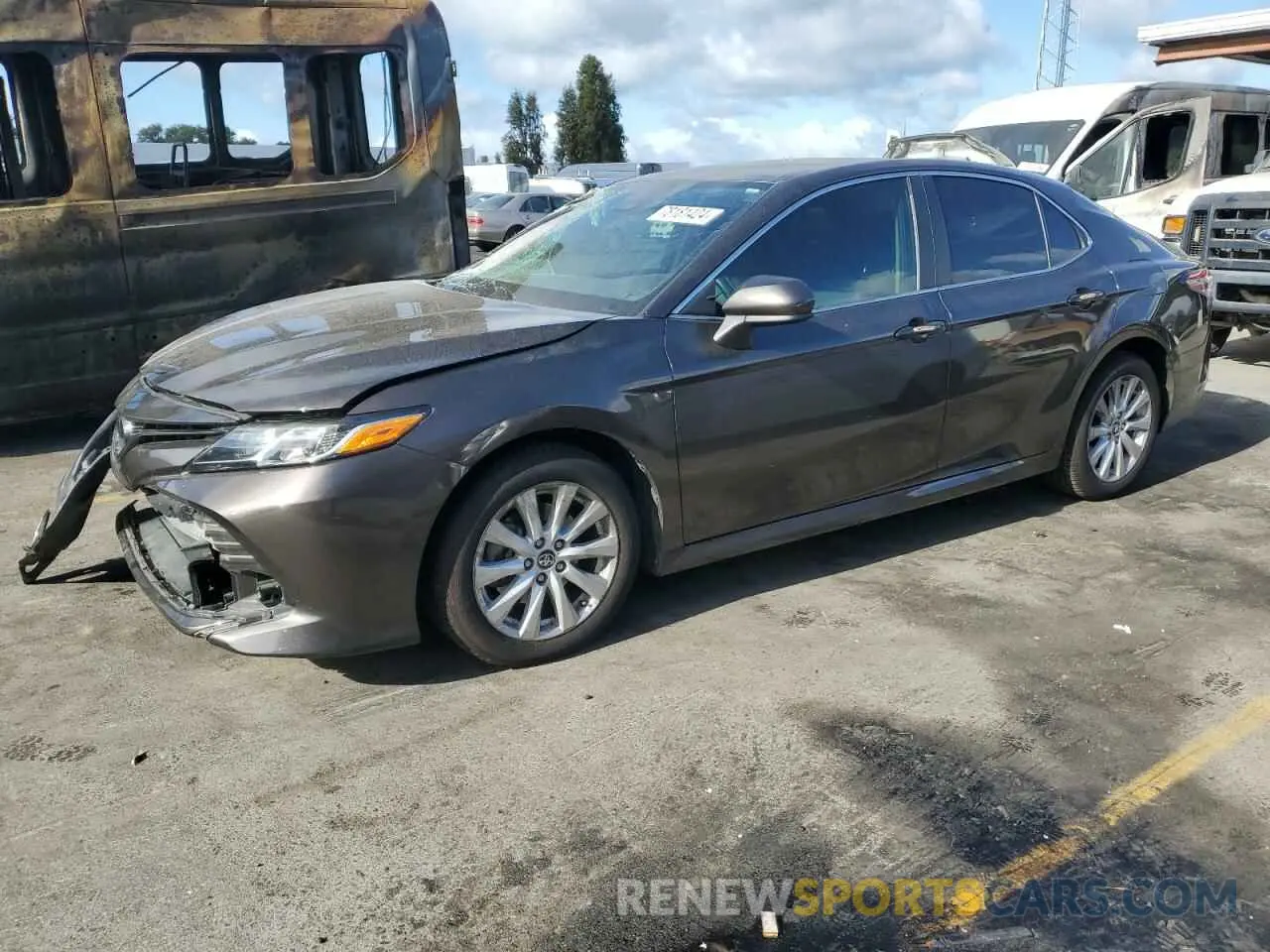 1 fotografías del automóvil dañado 4T1C11AK3LU317067 TOYOTA CAMRY 2020