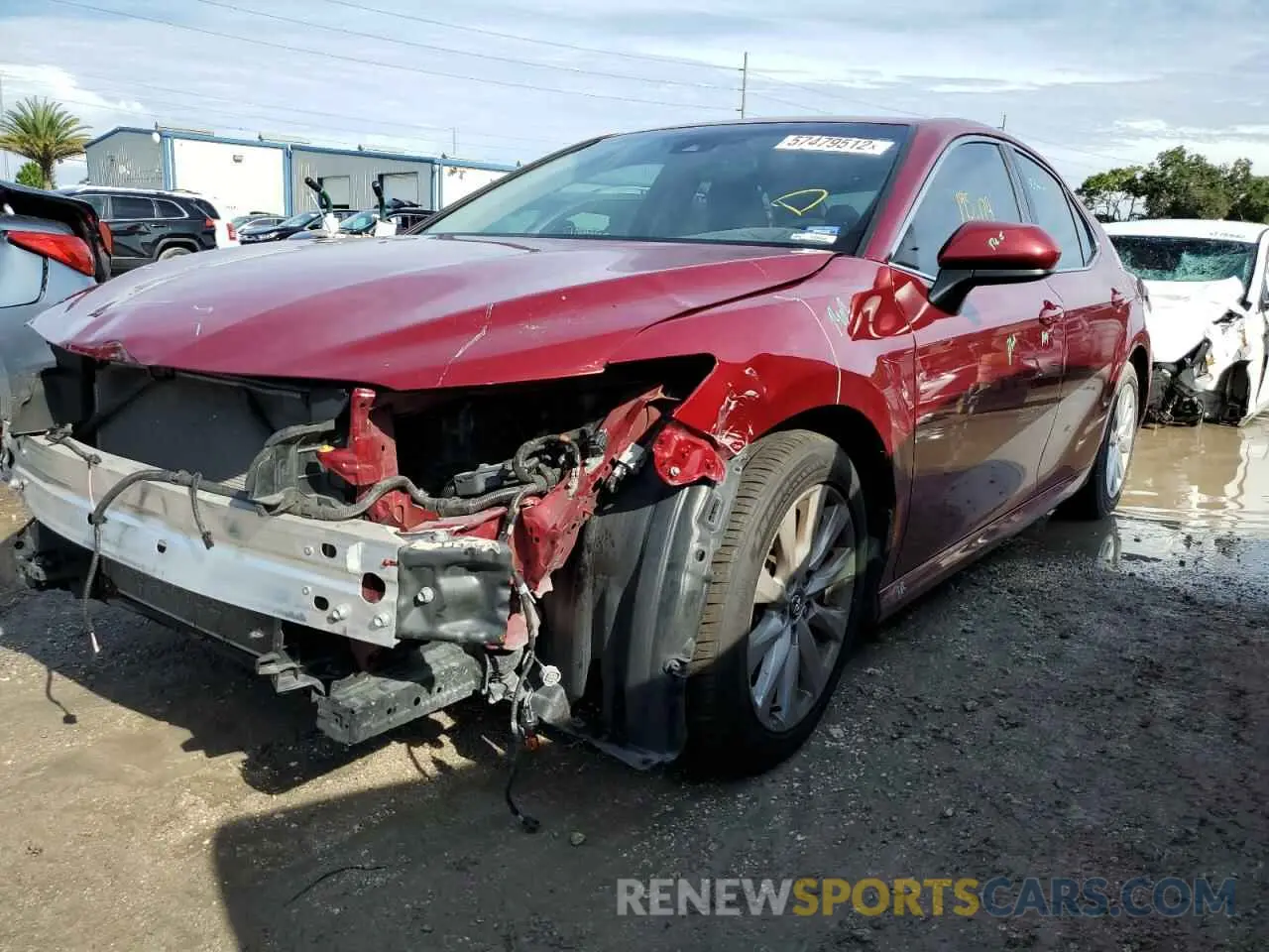 2 fotografías del automóvil dañado 4T1C11AK3LU318669 TOYOTA CAMRY 2020