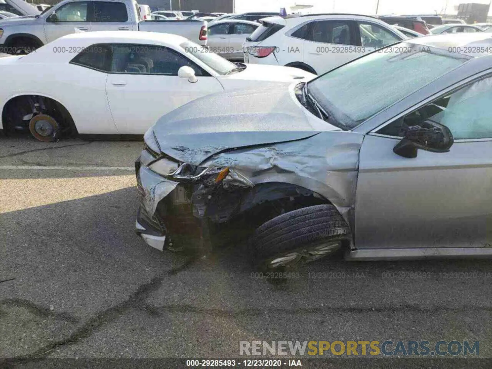 15 fotografías del automóvil dañado 4T1C11AK3LU359089 TOYOTA CAMRY 2020
