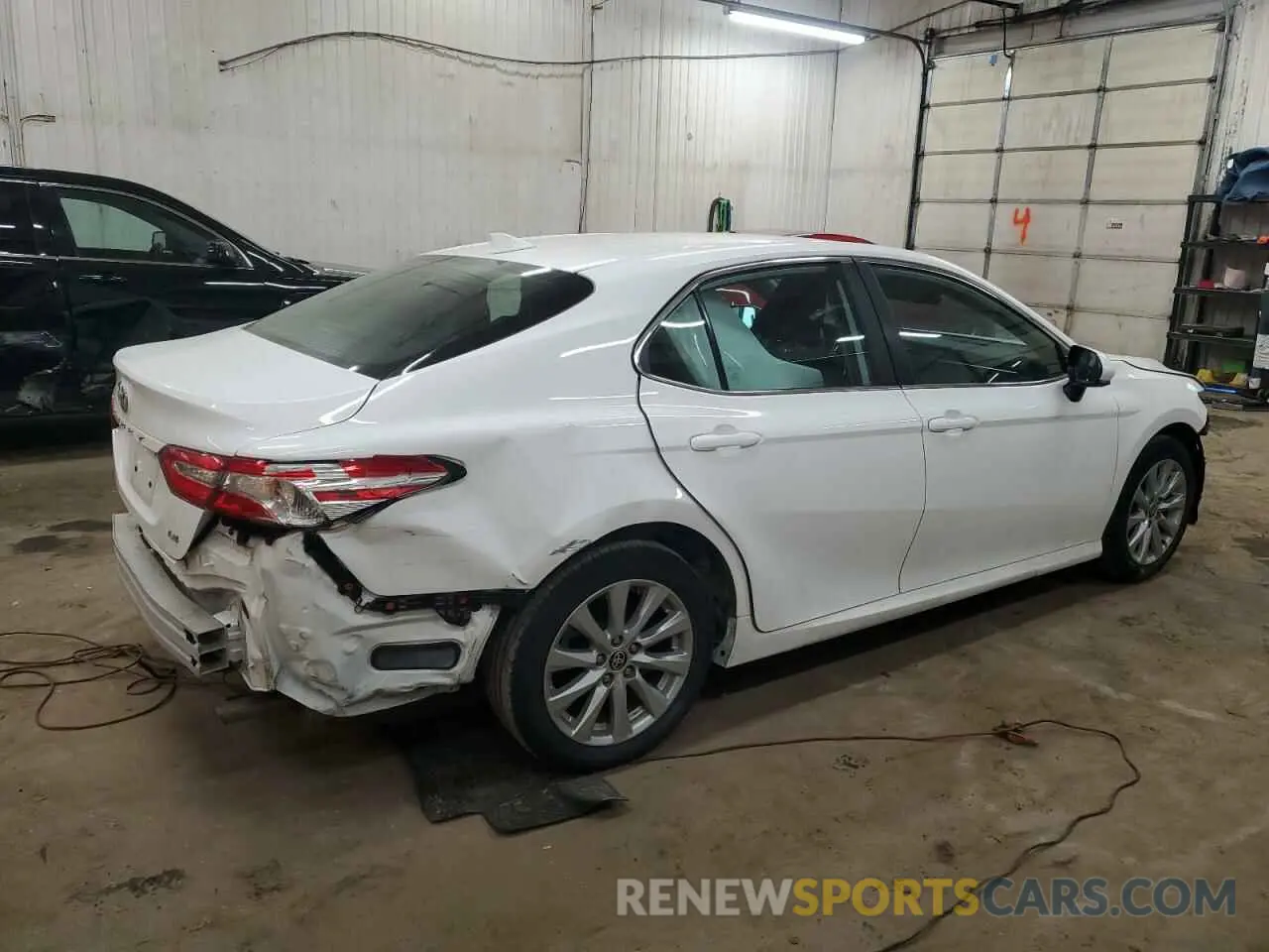 3 fotografías del automóvil dañado 4T1C11AK3LU368682 TOYOTA CAMRY 2020