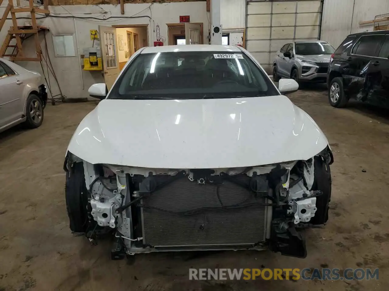 5 fotografías del automóvil dañado 4T1C11AK3LU368682 TOYOTA CAMRY 2020