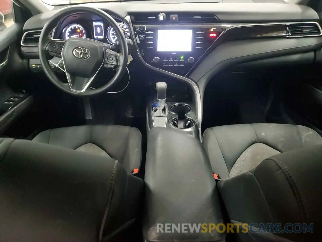 8 fotografías del automóvil dañado 4T1C11AK3LU368682 TOYOTA CAMRY 2020