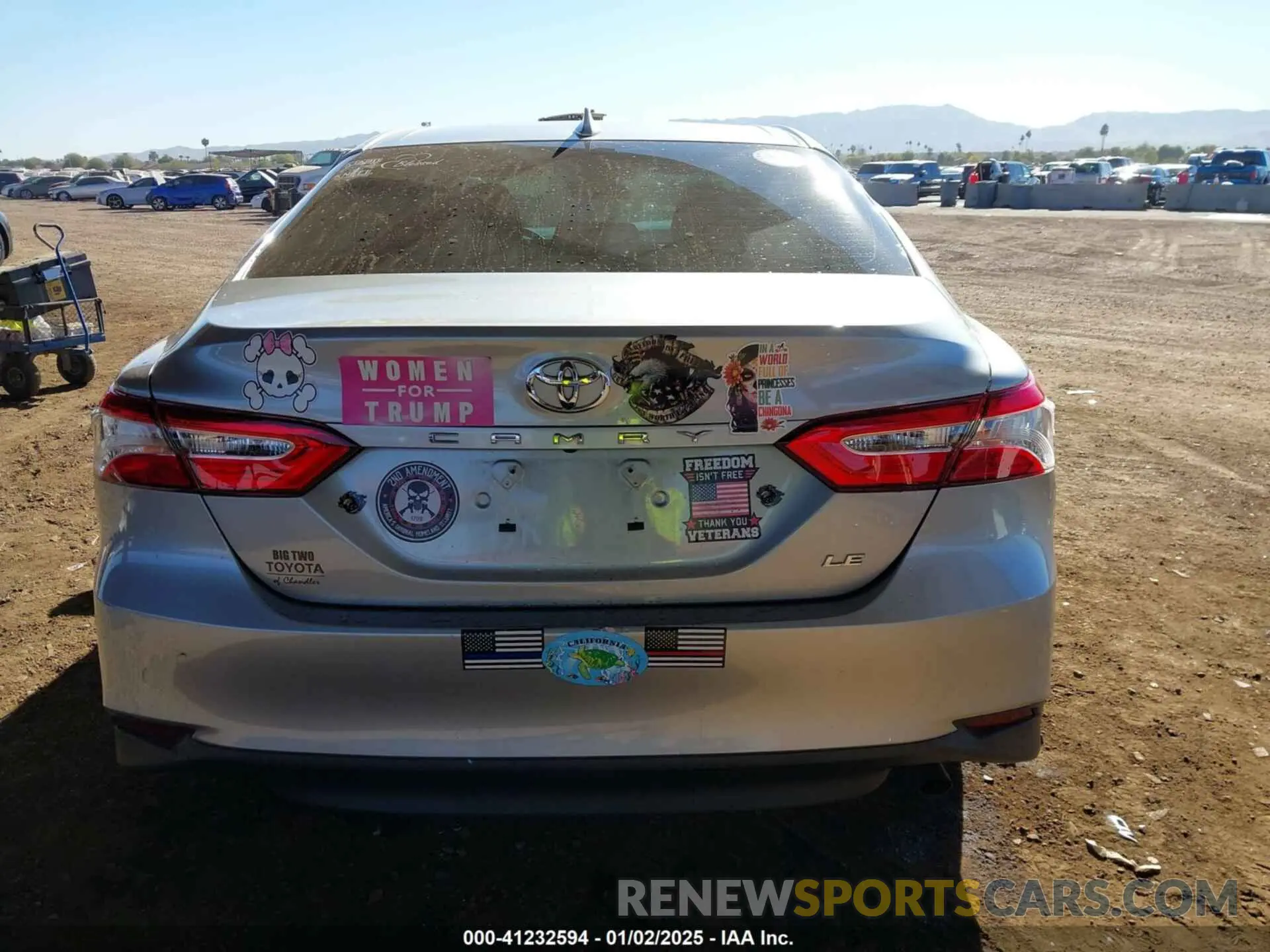 16 fotografías del automóvil dañado 4T1C11AK3LU382310 TOYOTA CAMRY 2020