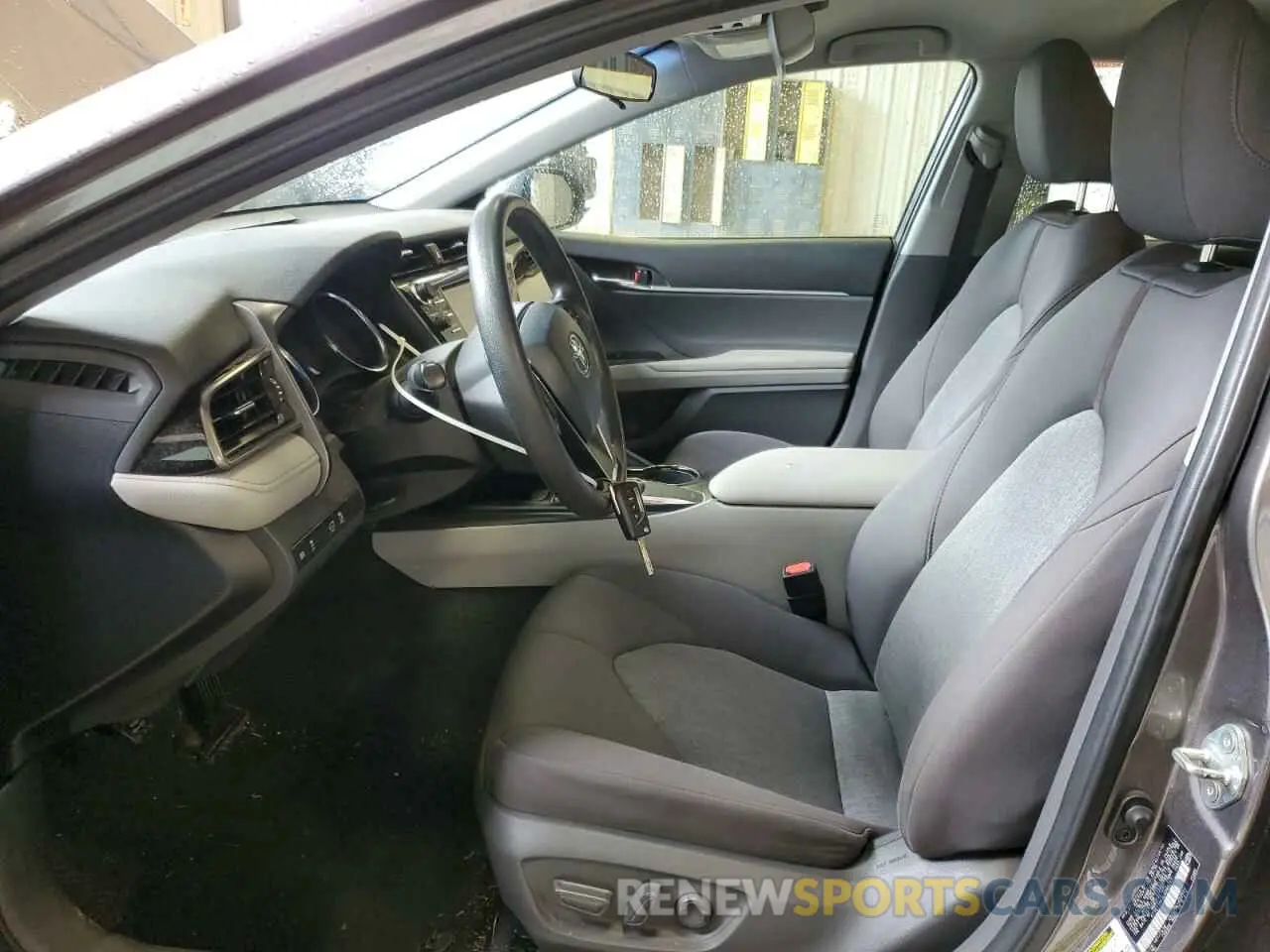 7 fotografías del automóvil dañado 4T1C11AK3LU390293 TOYOTA CAMRY 2020