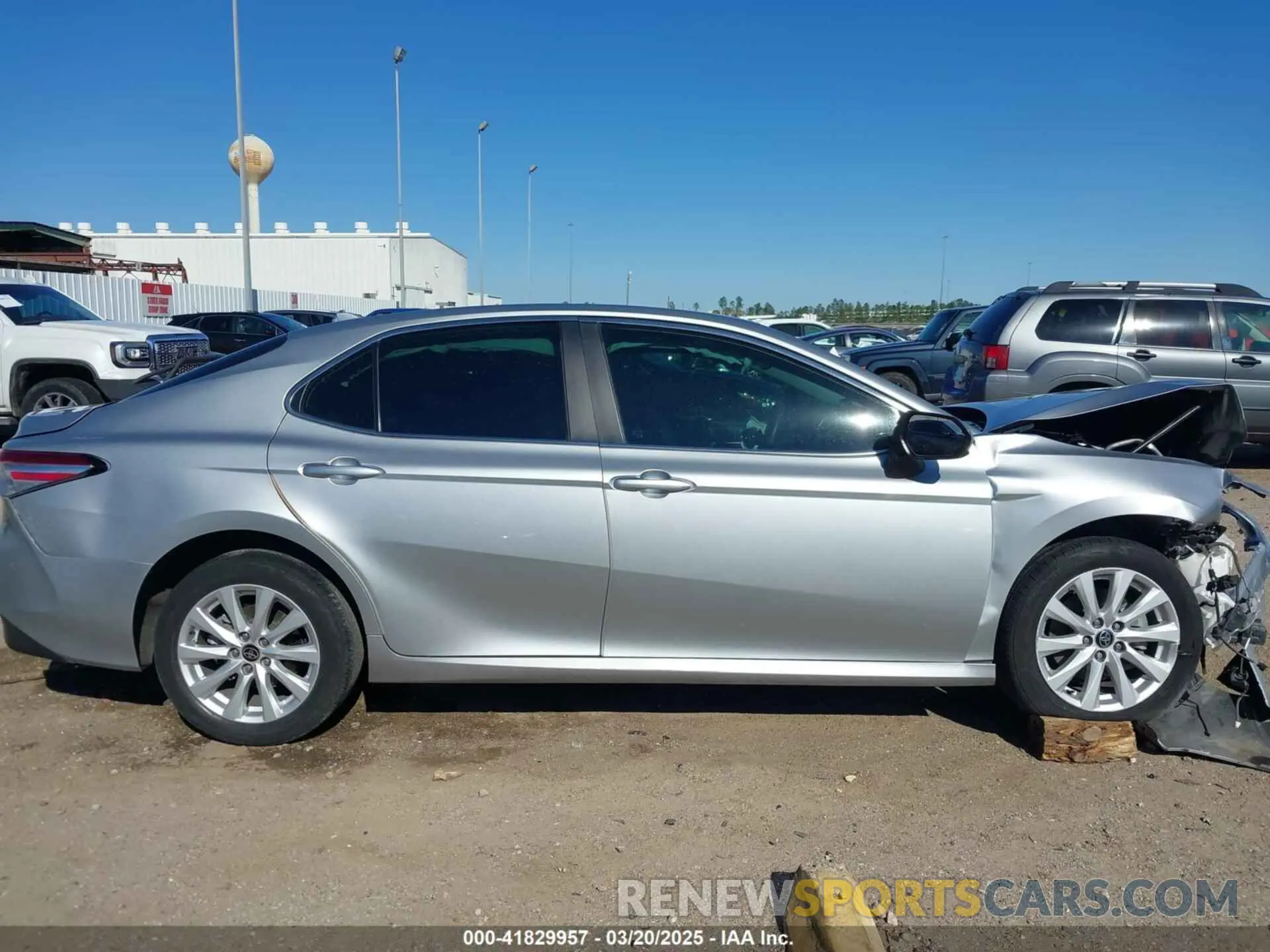13 fotografías del automóvil dañado 4T1C11AK3LU397079 TOYOTA CAMRY 2020