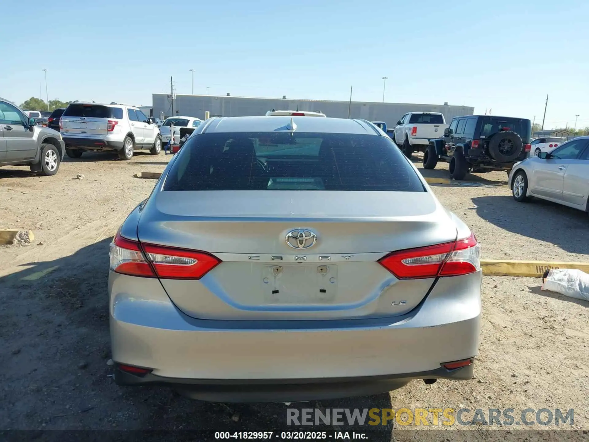 16 fotografías del automóvil dañado 4T1C11AK3LU397079 TOYOTA CAMRY 2020
