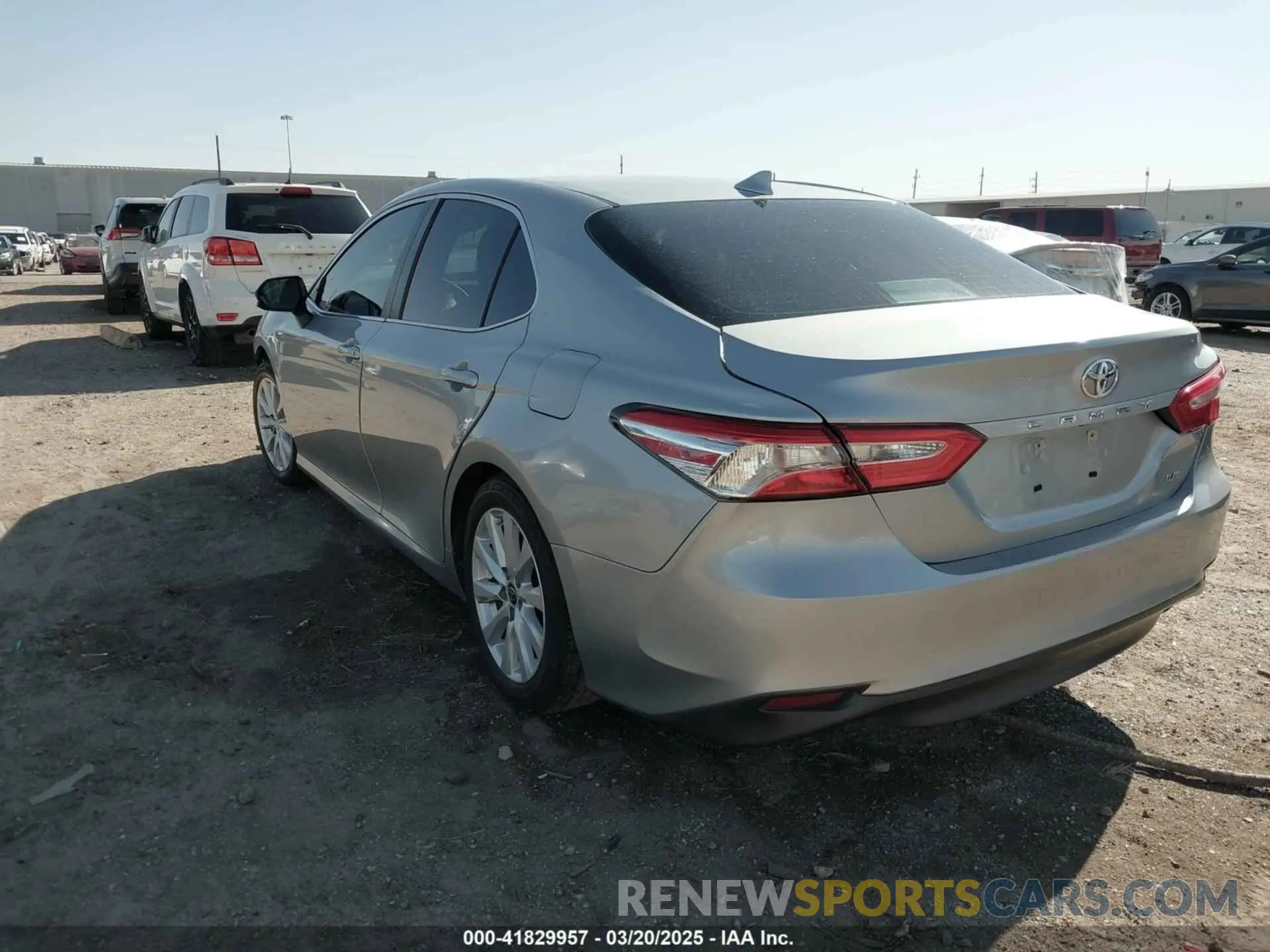 3 fotografías del automóvil dañado 4T1C11AK3LU397079 TOYOTA CAMRY 2020